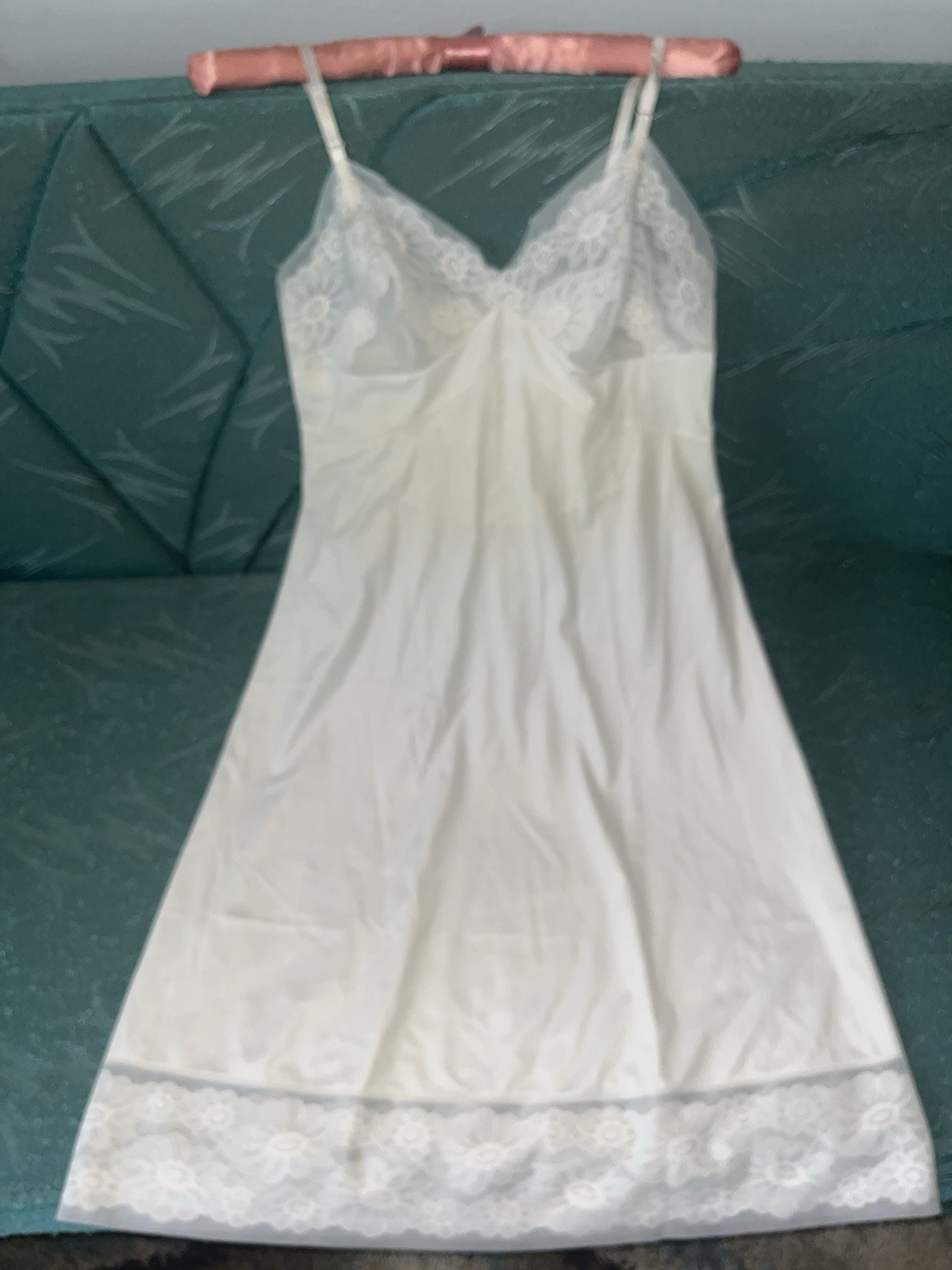 Vtg VANITY FAIR Satin Full Slip Sz 34 Bridal Floral Lace Trim Chiffon Nylon