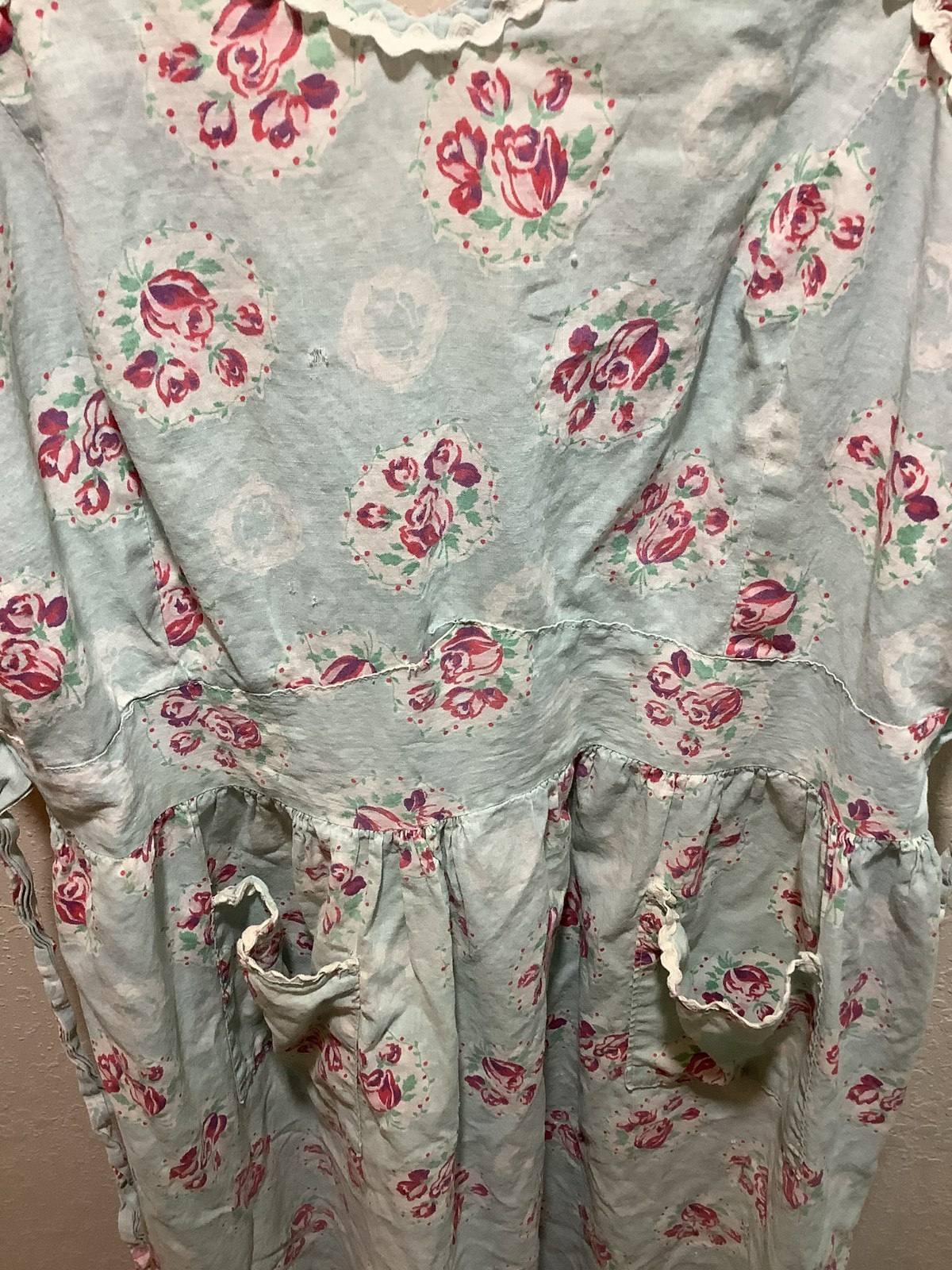 Vintage Blue Apron Dress with Roses Handmade Pockets Buttons Sweetheart – Large