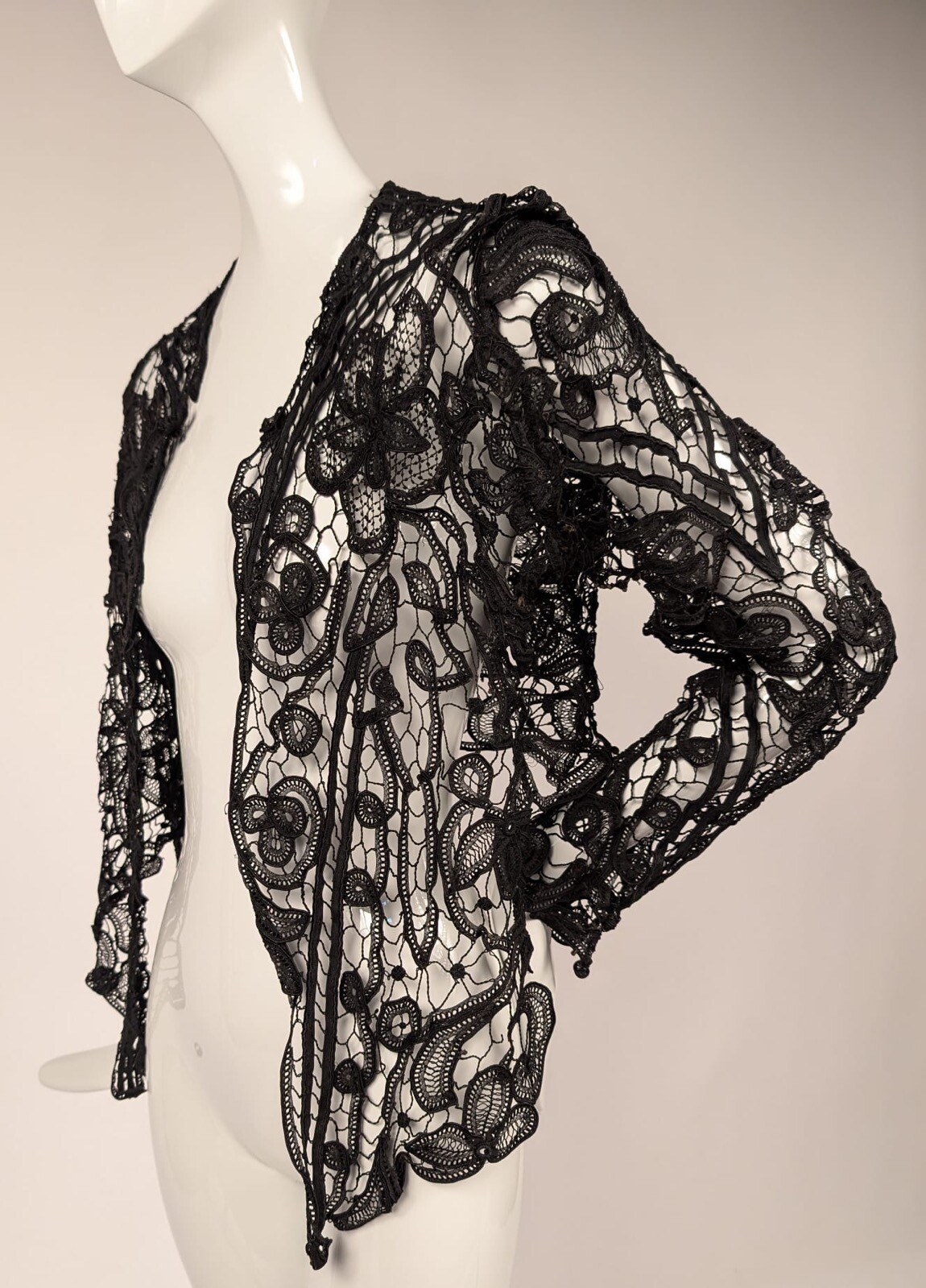 GOTHIC EDWARDIAN HAND MADE LACE JACKET W FLORAL MOTIFS
