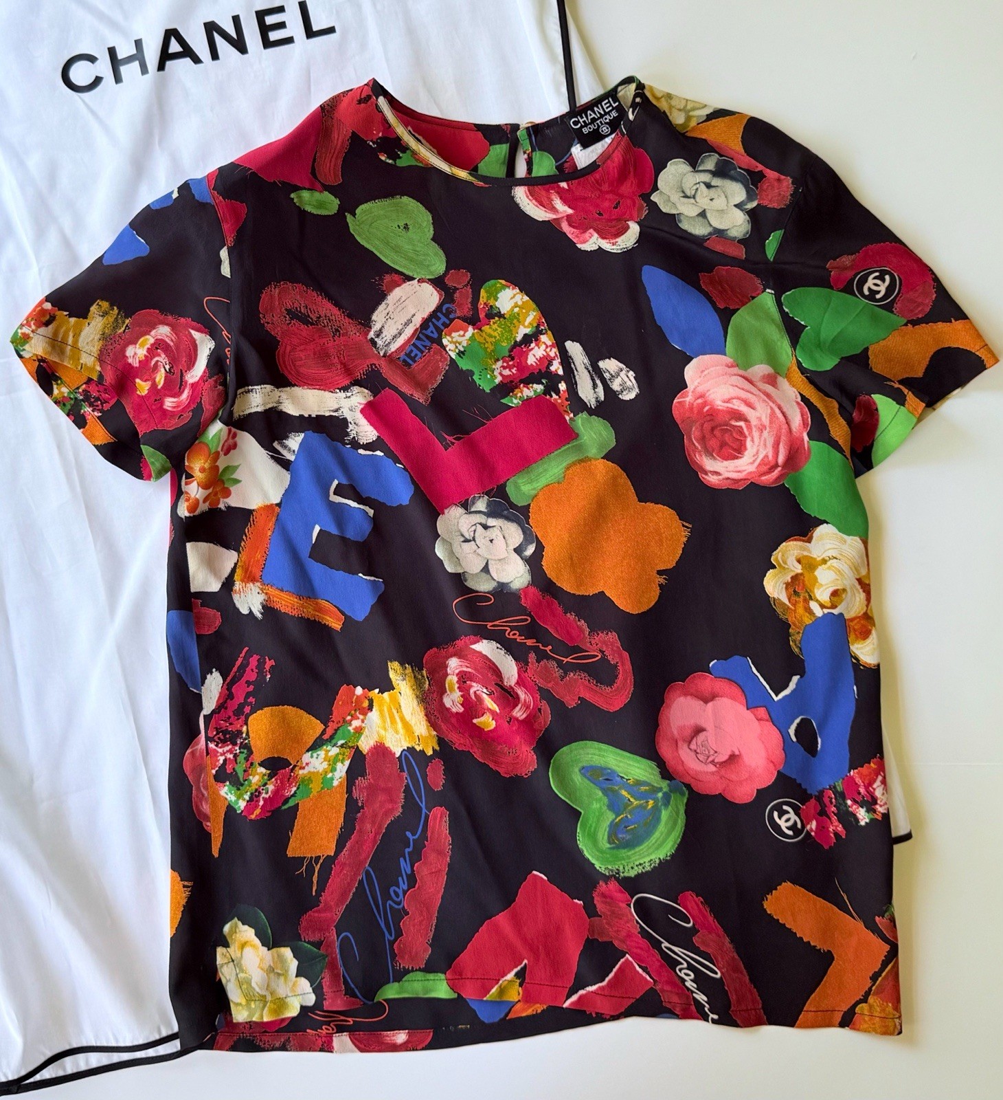 Chanel Vintage Iconic Spring 1992 Multicolor/ Black Silk T-Shirt Size 40 FR 8 US