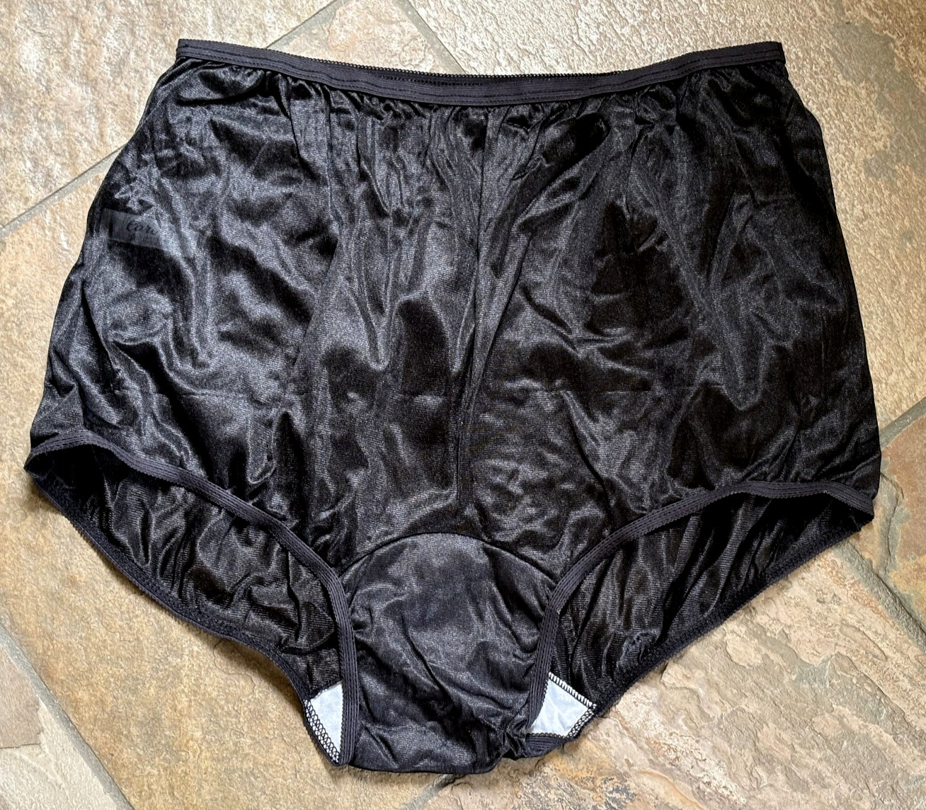 CAROLE 10/3XL BLACK Shiny Satin All Nylon Full Brief Panties with inside tag VTG