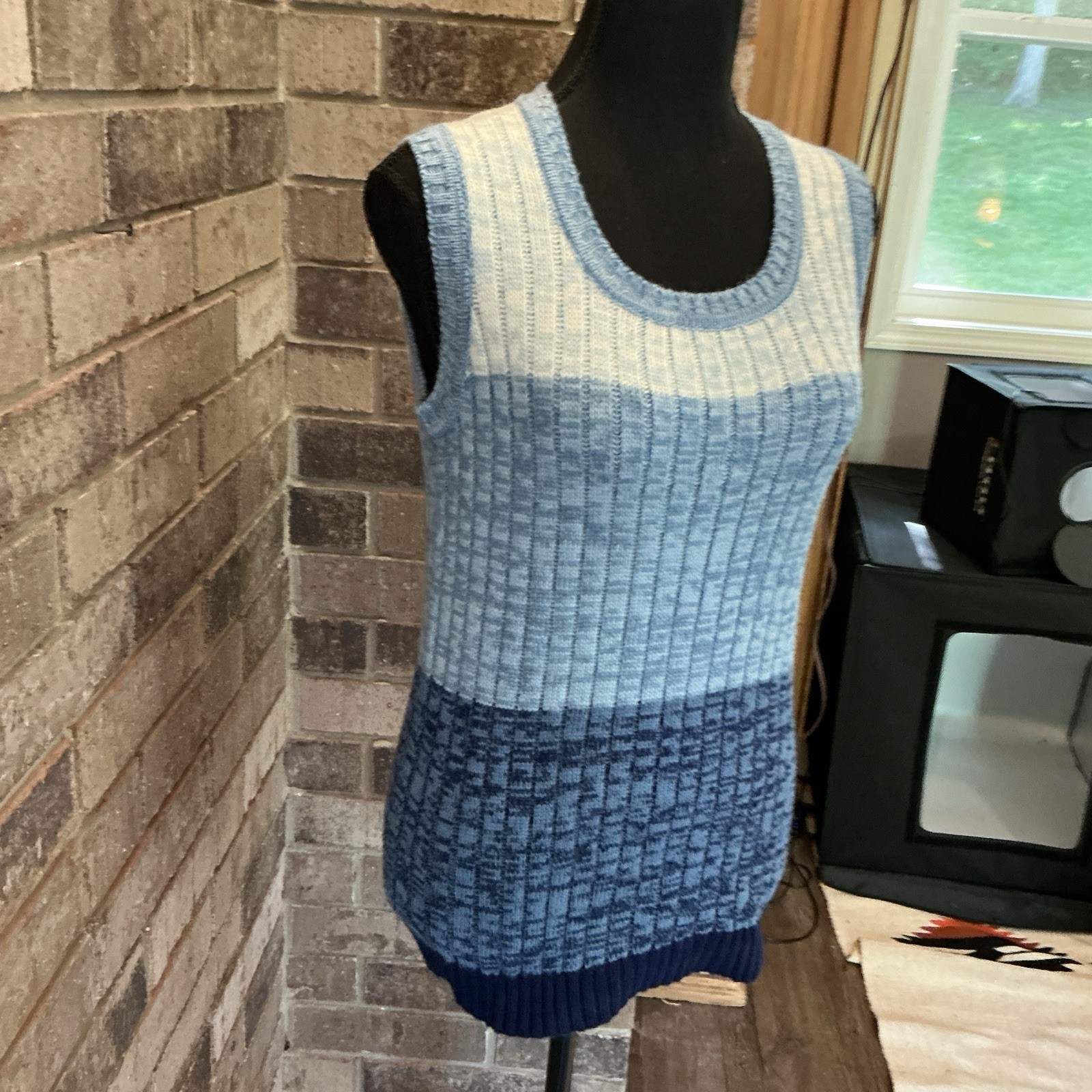 70s VTG Tami Blue Color Block Sweater Vest Knit Sleeveless Size M Taiwan #35E4