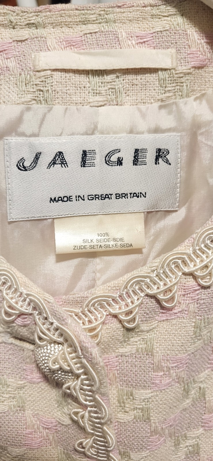 Vintage JAEGER Great Britain Pink & Beige Silk Tweed Jacket (6)& Skirt (8) Suit