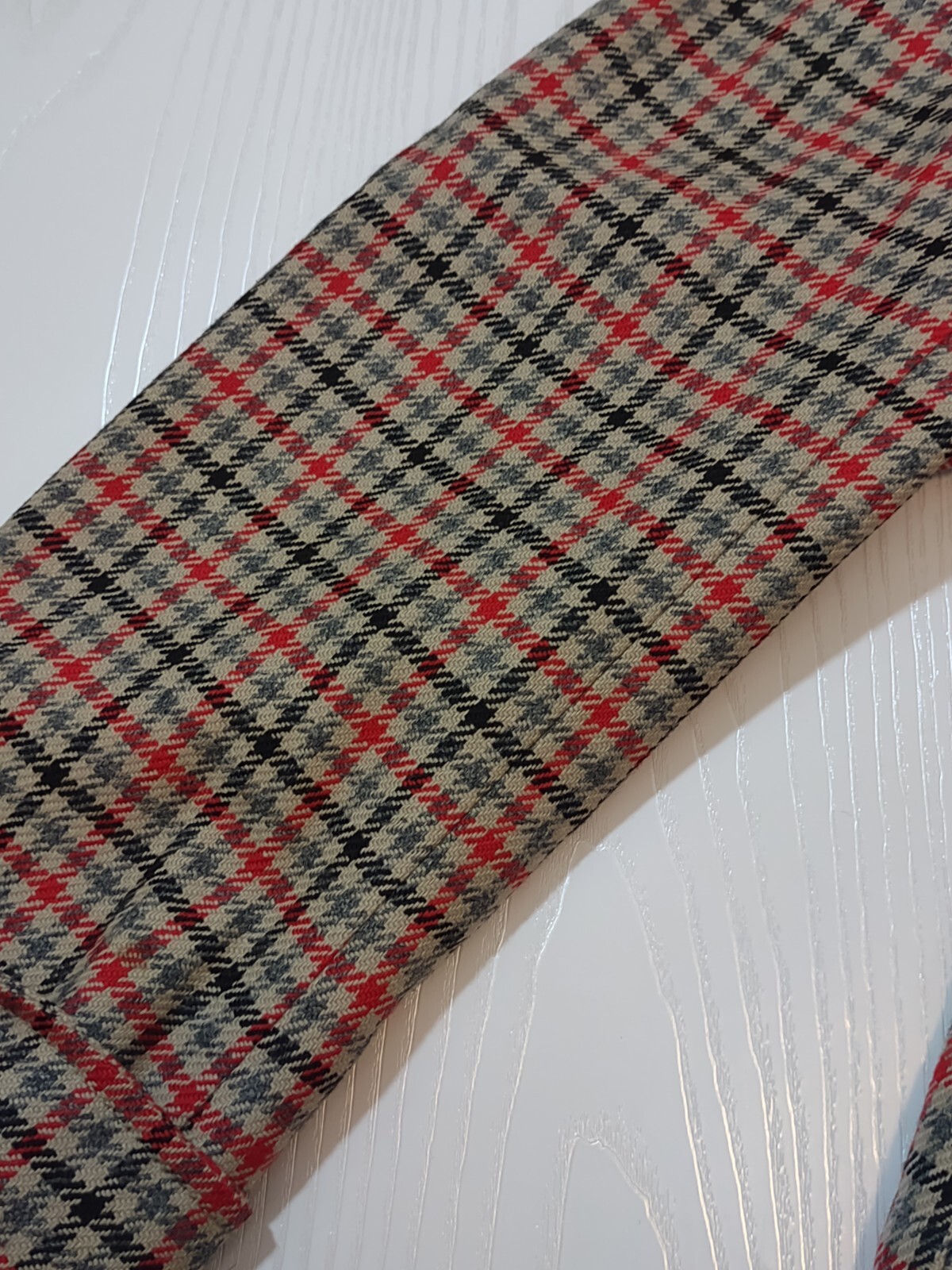 Vtg Jeager Blazer Size 10, 100% Wool, Exterior Colors Cream, Gray, Red, & Black