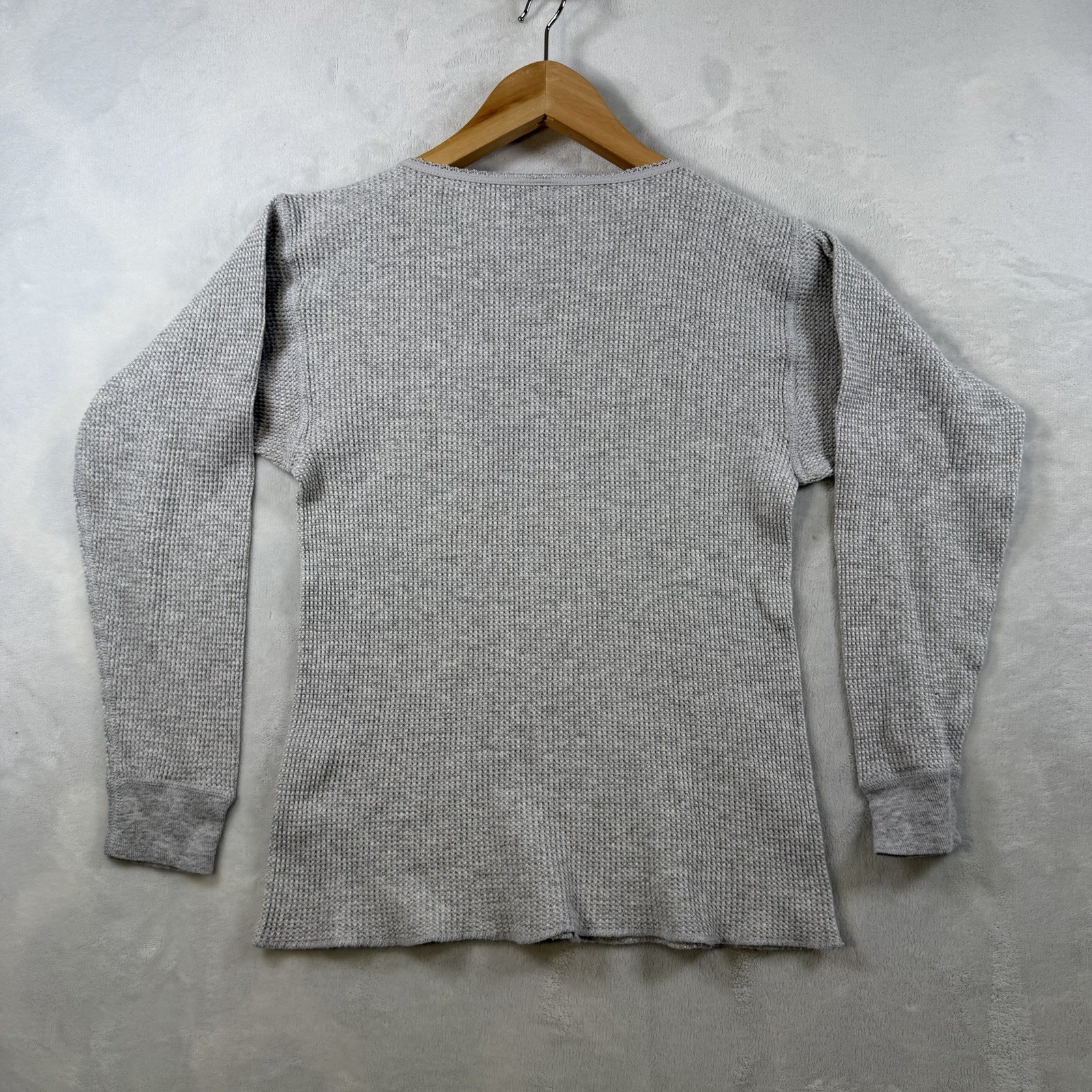 Vintage 80’s Streetwear Thermal Waffle Knit Long Sleeves T-Shirt Women Size L