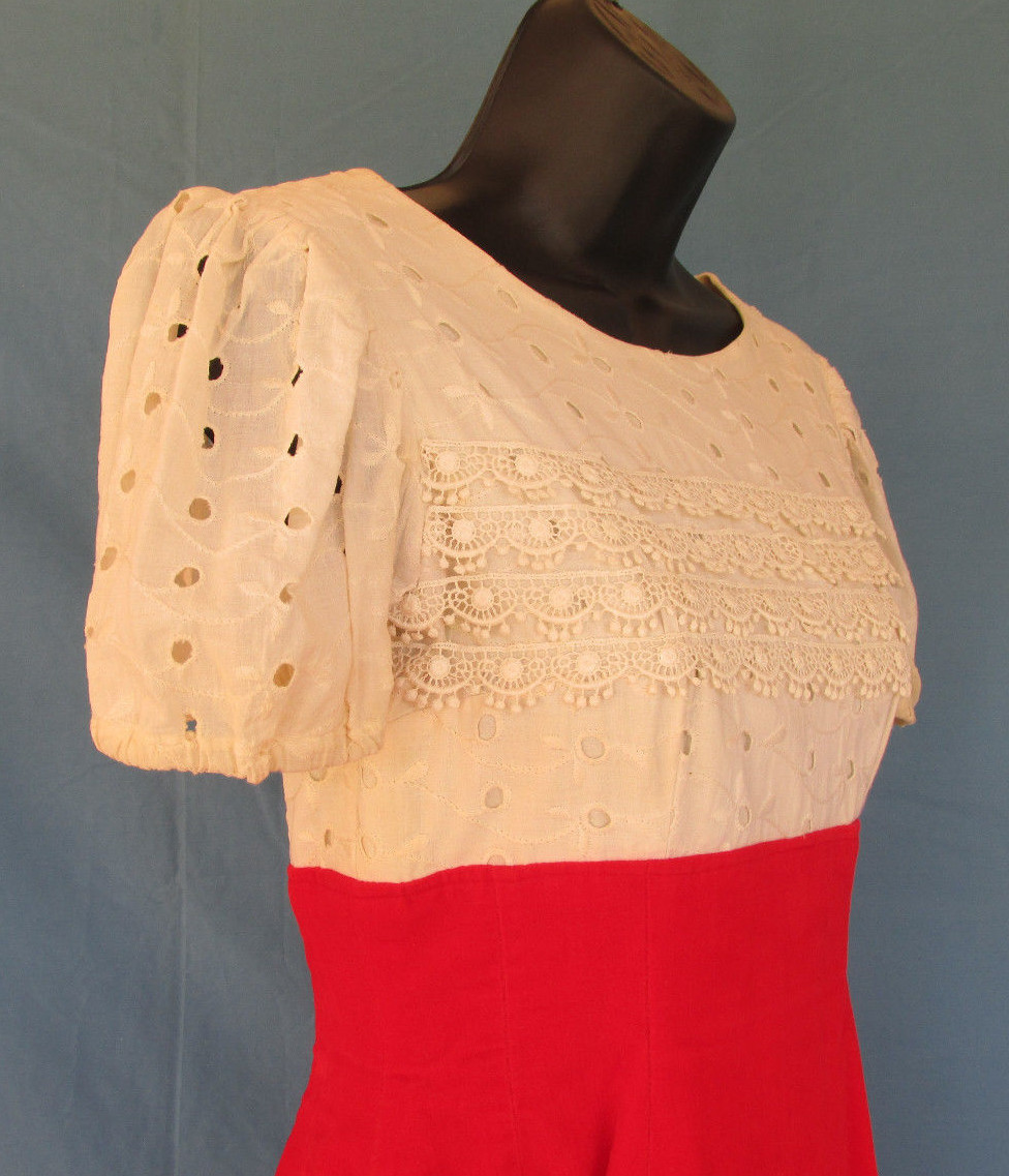 VINTAGE 1950s 60s YOUNG VIEWPOINT DRESS CREAM RED VELVET LACE EMBROIDERY CUTOUTS