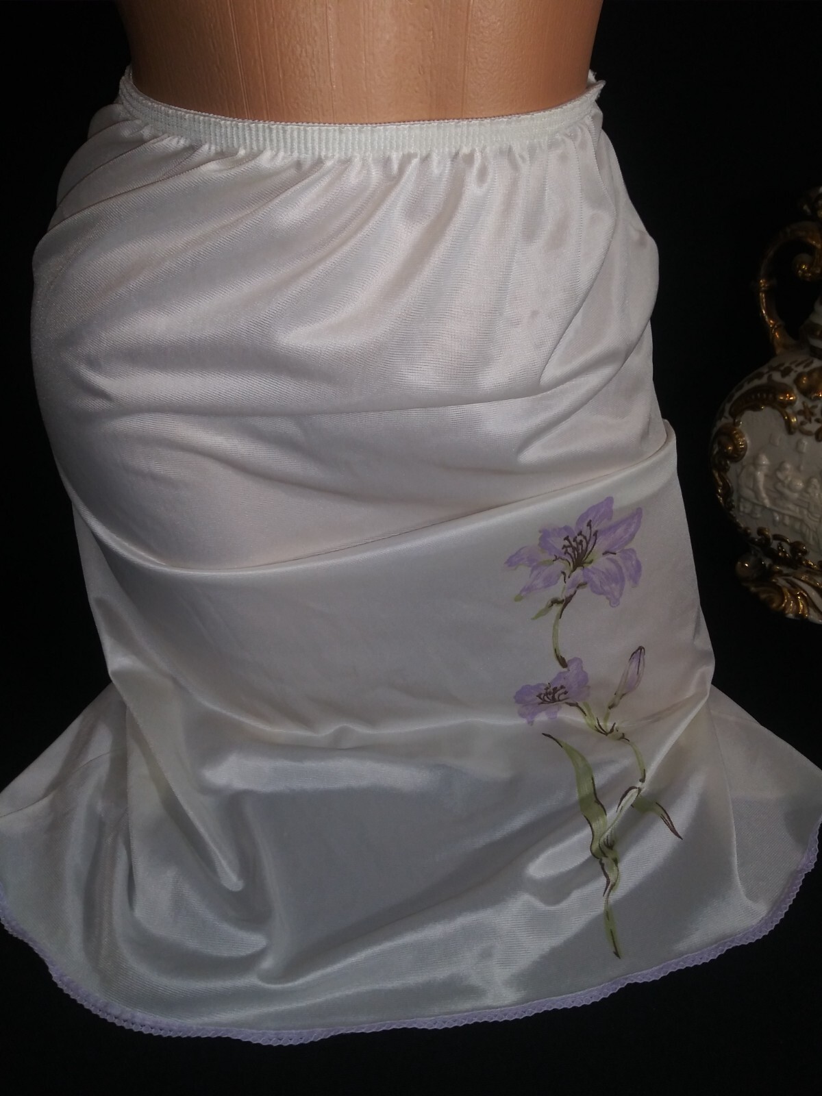 Vtg Silky Wedding Shiny Slip Half Slip Lace Slip Pin Up Flower lace Slip