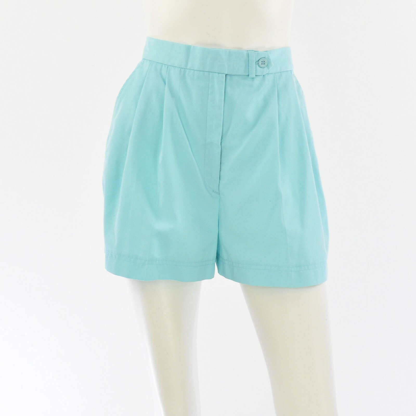 70s Vintage Seafoam Pleated High Waist Shorts Womens 8 2.5″ Inseam