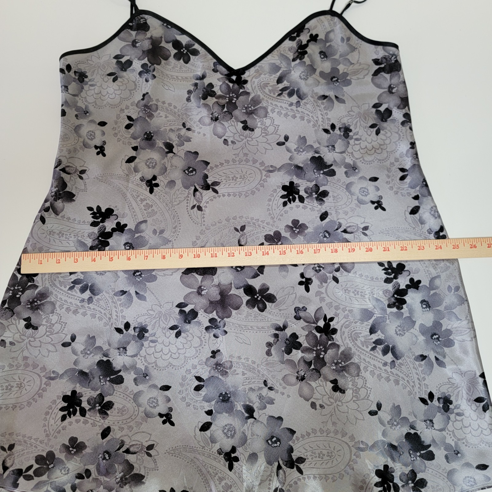 SECRET TREASURES~ Silvery Floral Shiny Satin Nylon Nightie/ Nightgown~Womens~ 2X
