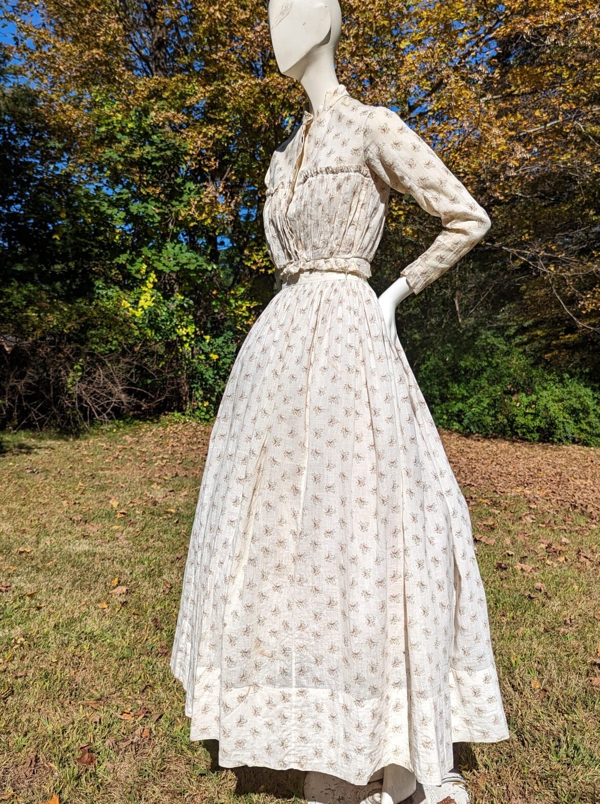 VICTORIAN 2 PC FLORAL PRINT MUSLIN SUMMER DRESS W RUFFLED BODICE 