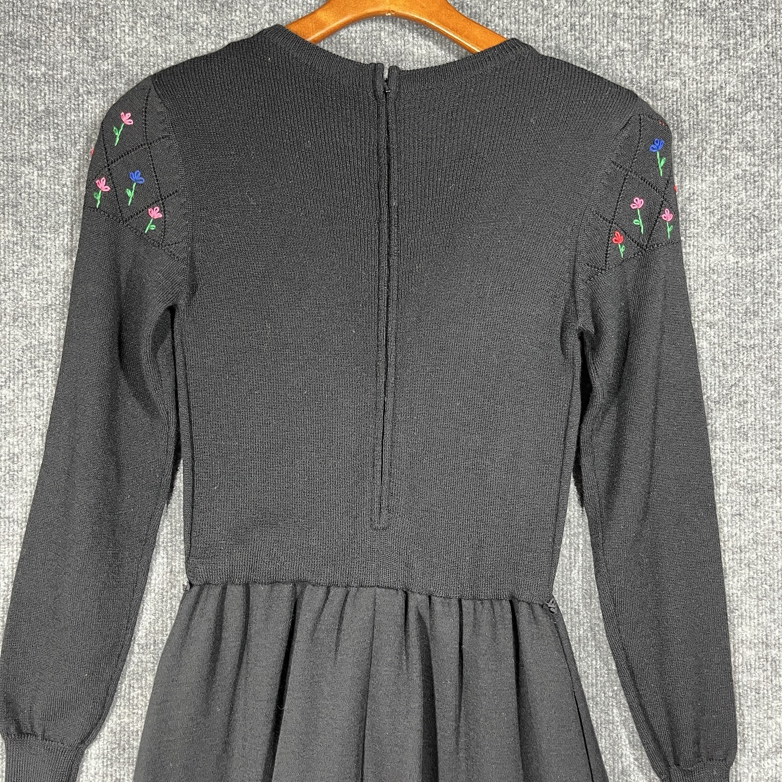 VINTAGE 80s Ciao Ltd 100% Pure Wool Sweater Dress Black Embroidered Floral Sz 8