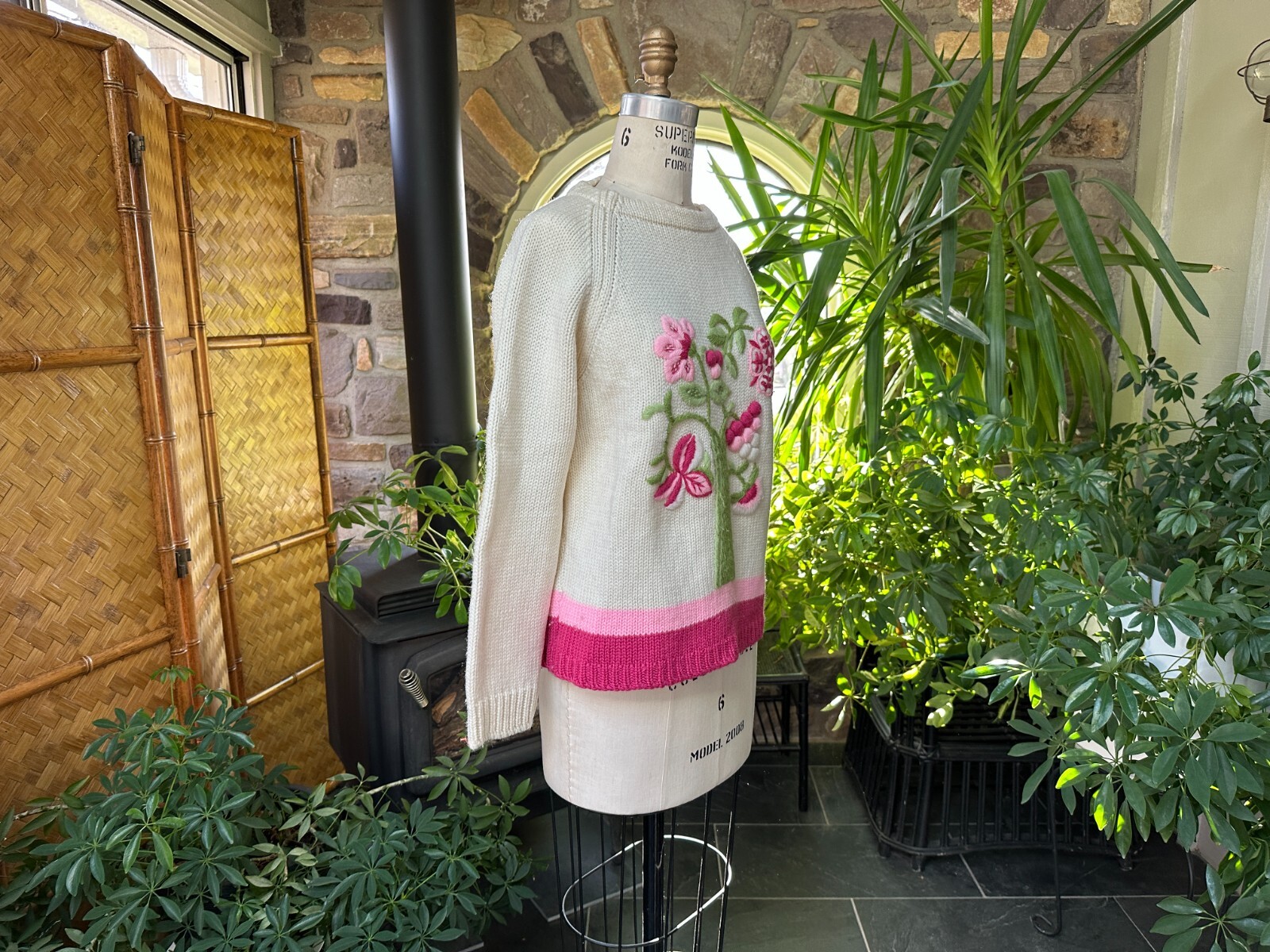 Vintage 1970s Ivory and Pink Embroidered Wool Crewneck Sweater