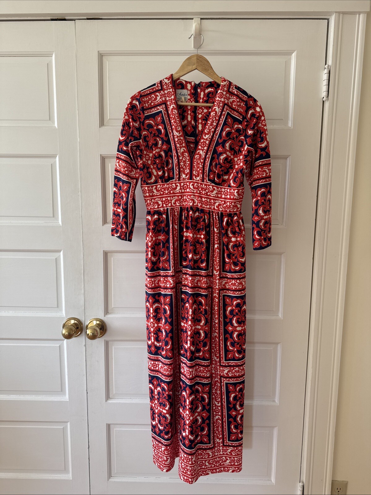 Vintage 1970s AVALON CLASSICS Polyester House Dress Size 14 (fits Modern 8-10)