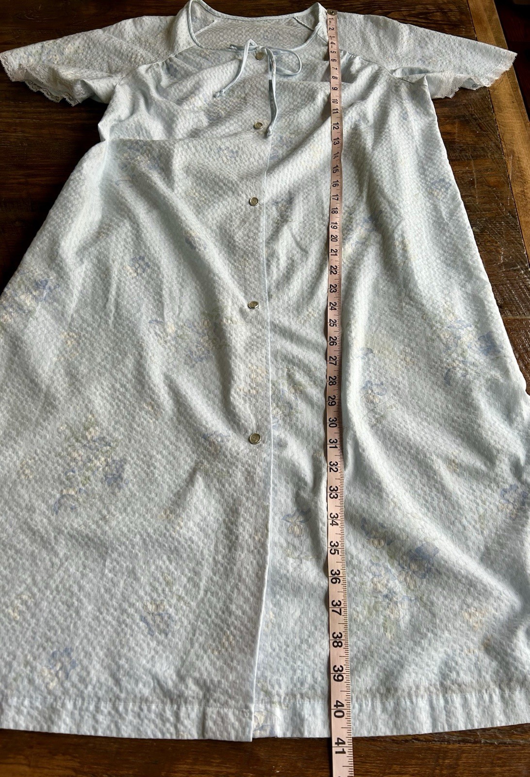 Vintage Lorraine Blue Floral Robe Size M House Dress Nightgown Snap Closure USA