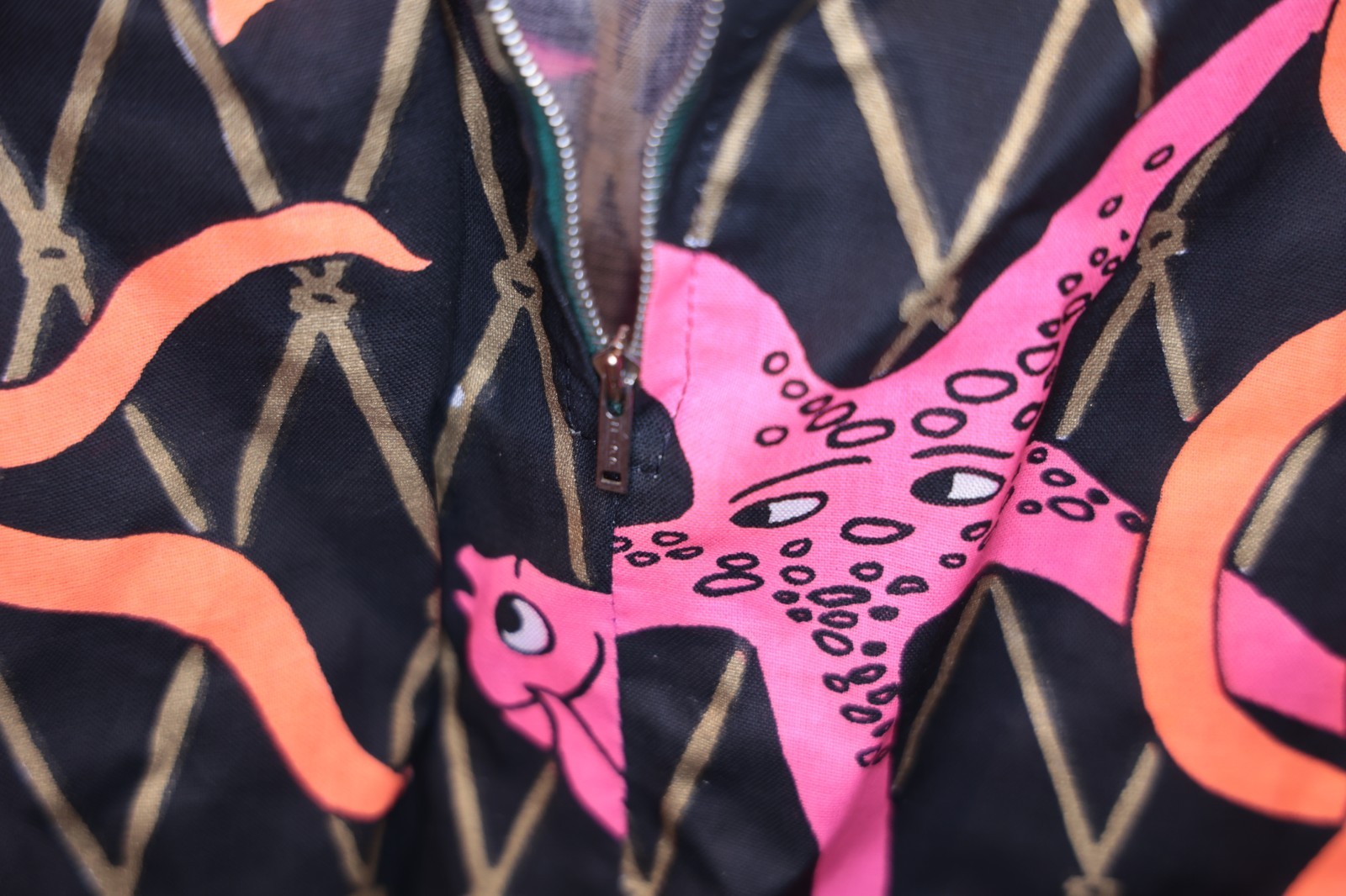 Vintage Sleeveless Dress Fish Octopus Sea Black Gold Pink Orange S/M *** RARE