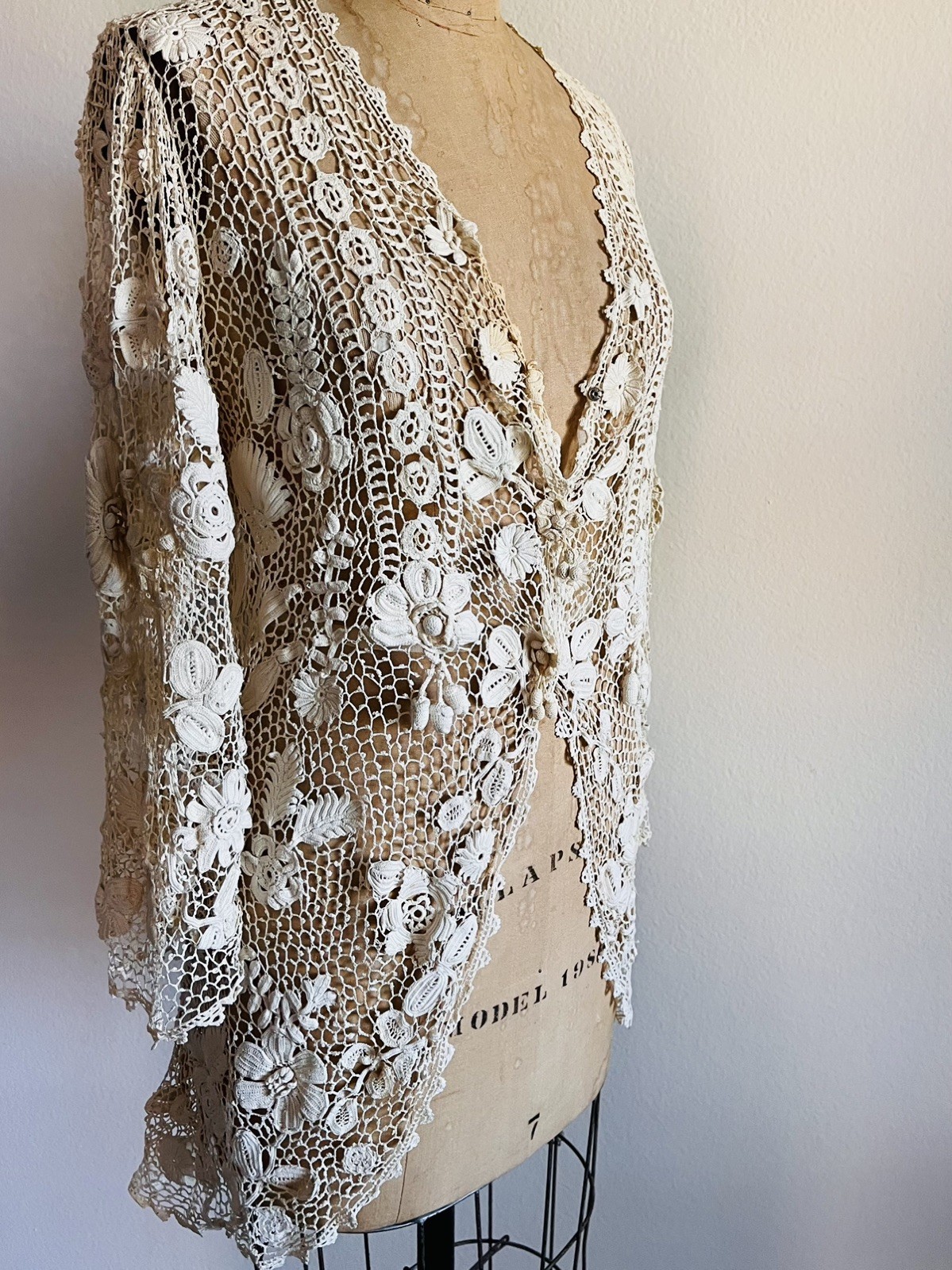 Antique Vctorian / Edwardian Croceted Irish Lace Jacket Handcrafted Floral Motif