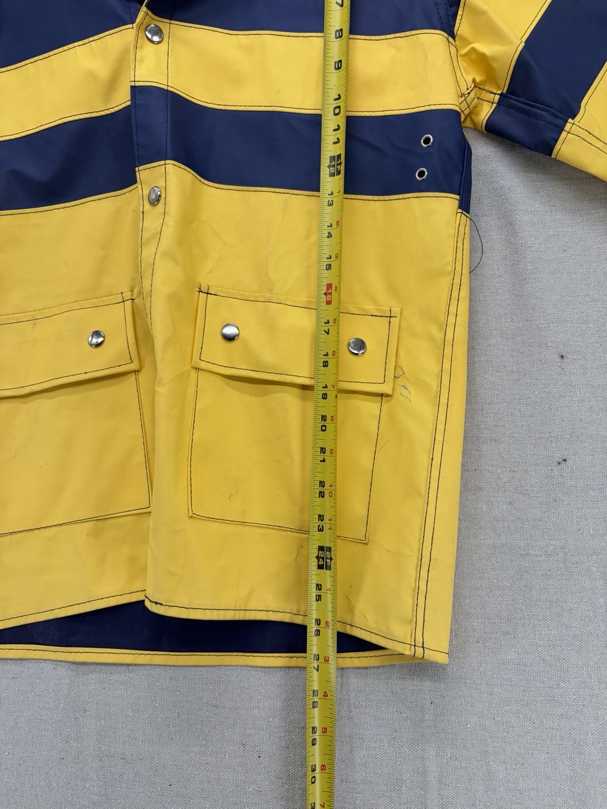 1980’s retro geek Swell Wear Vintage Raincoat size L