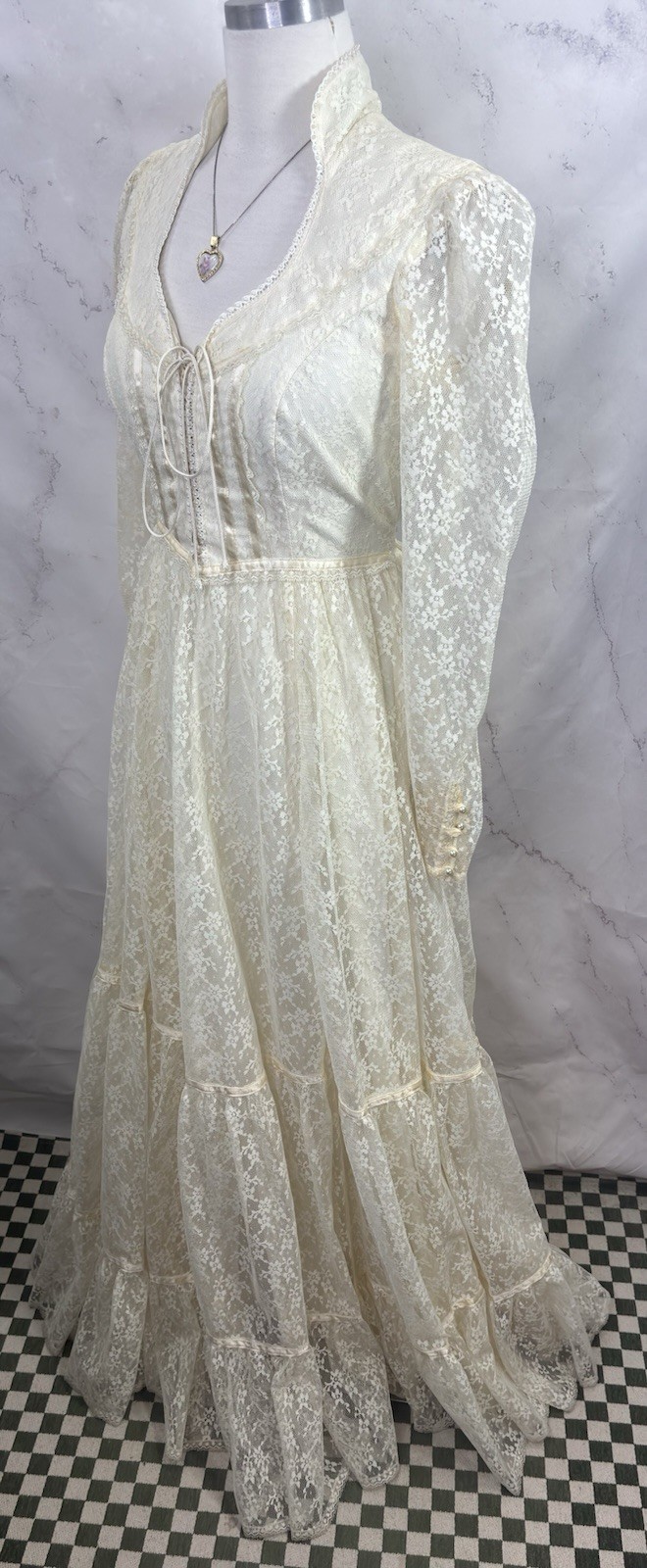 Vintage 70s Gunne Sax Romantic Renaissance Dress Bridal Maxi Cream Lace 5 Bride