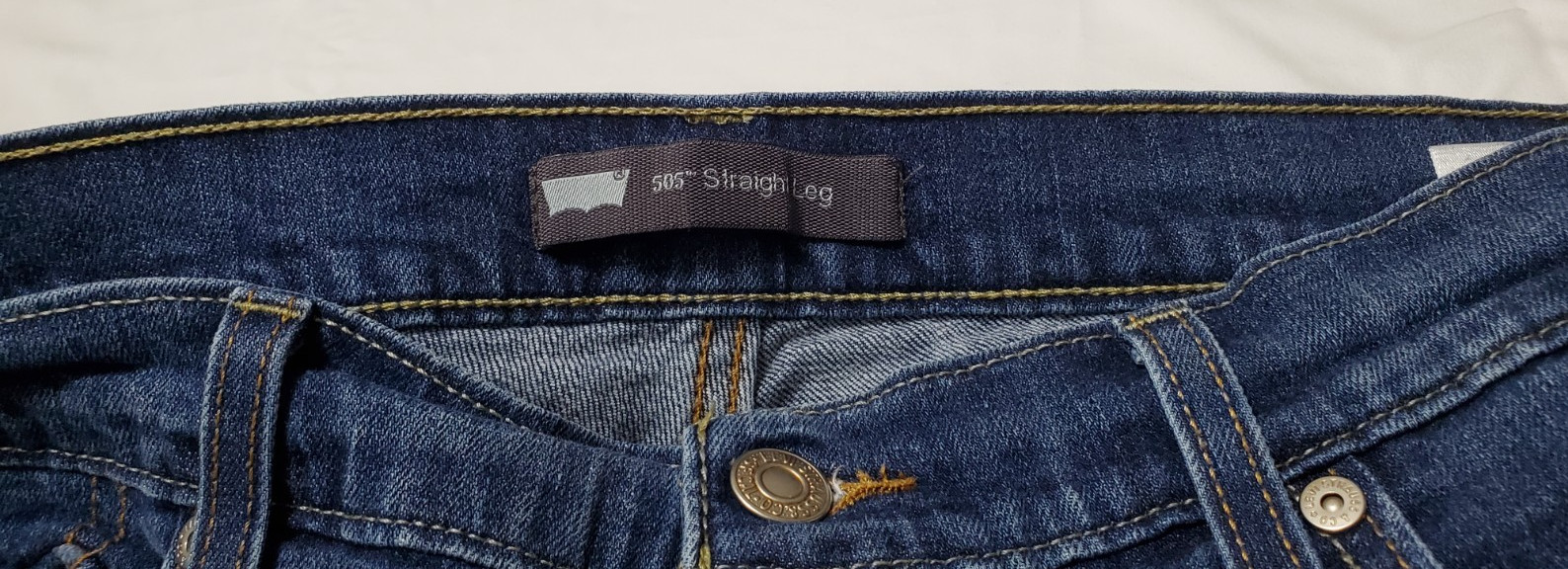 Levi’s 505 Women’s Jeans 31W 32L Straight Leg Denim #500009