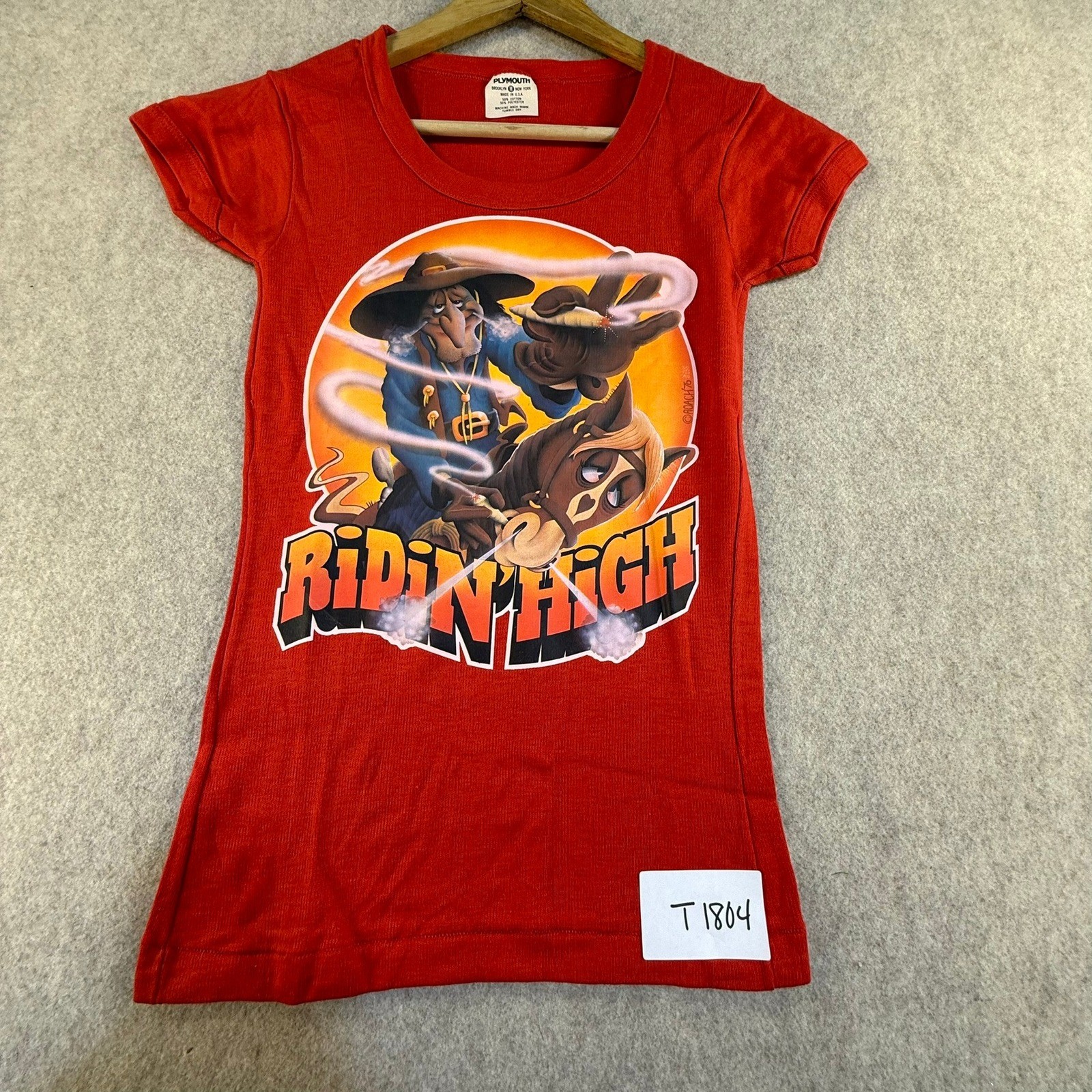 Vintage 70s Roach 76 Ridin High Graphic T Shirt Red Plymouth USA Made Medium