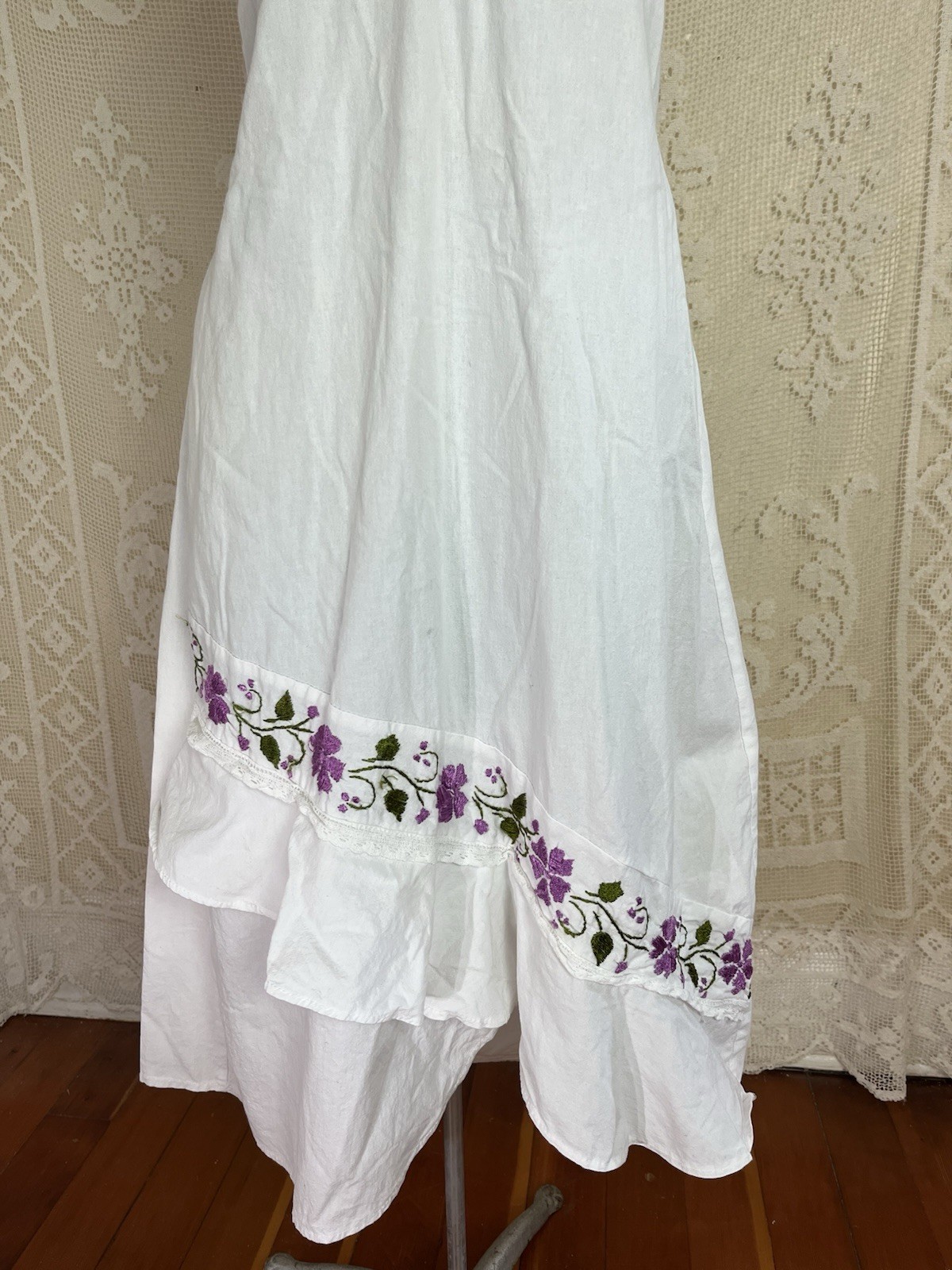 Vintage 1970s Mexican White Cotton Purple Flower Embroidered Halter Dress 70s