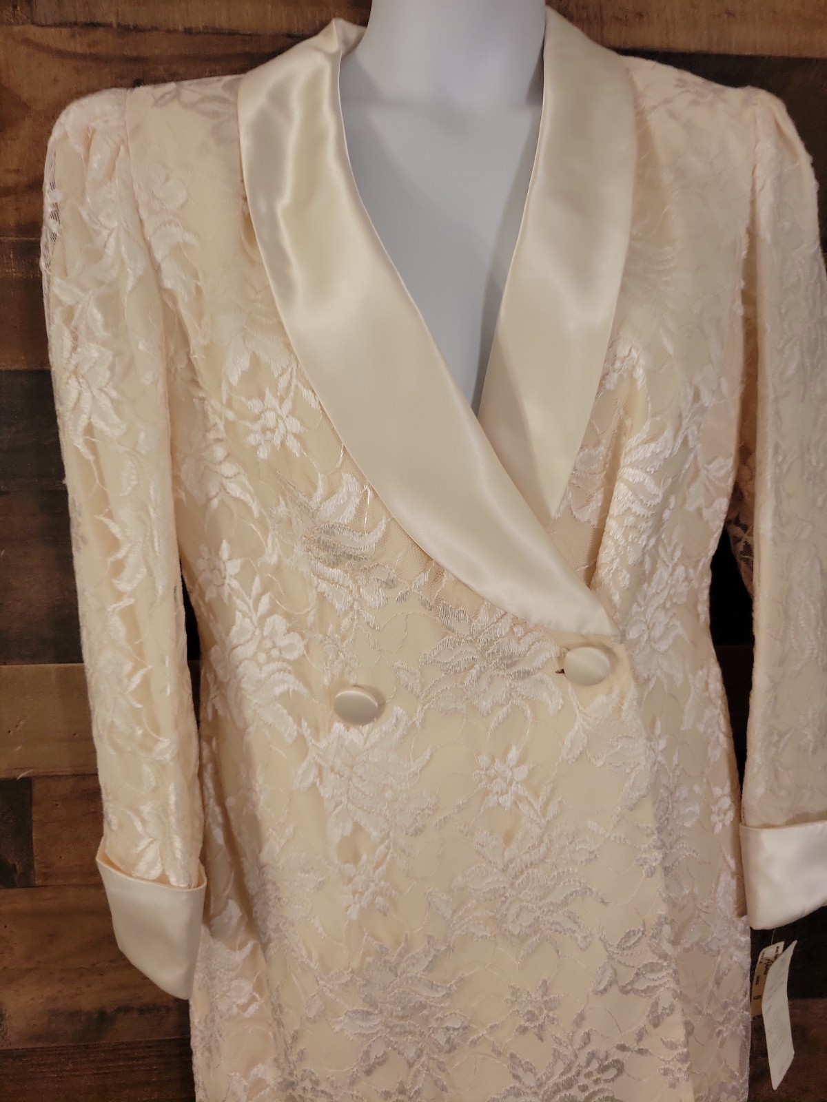 Vintage Miss Elliette Deadstock Two Piece Lace Suit Fully Lined Size 6 Ivory Nwt