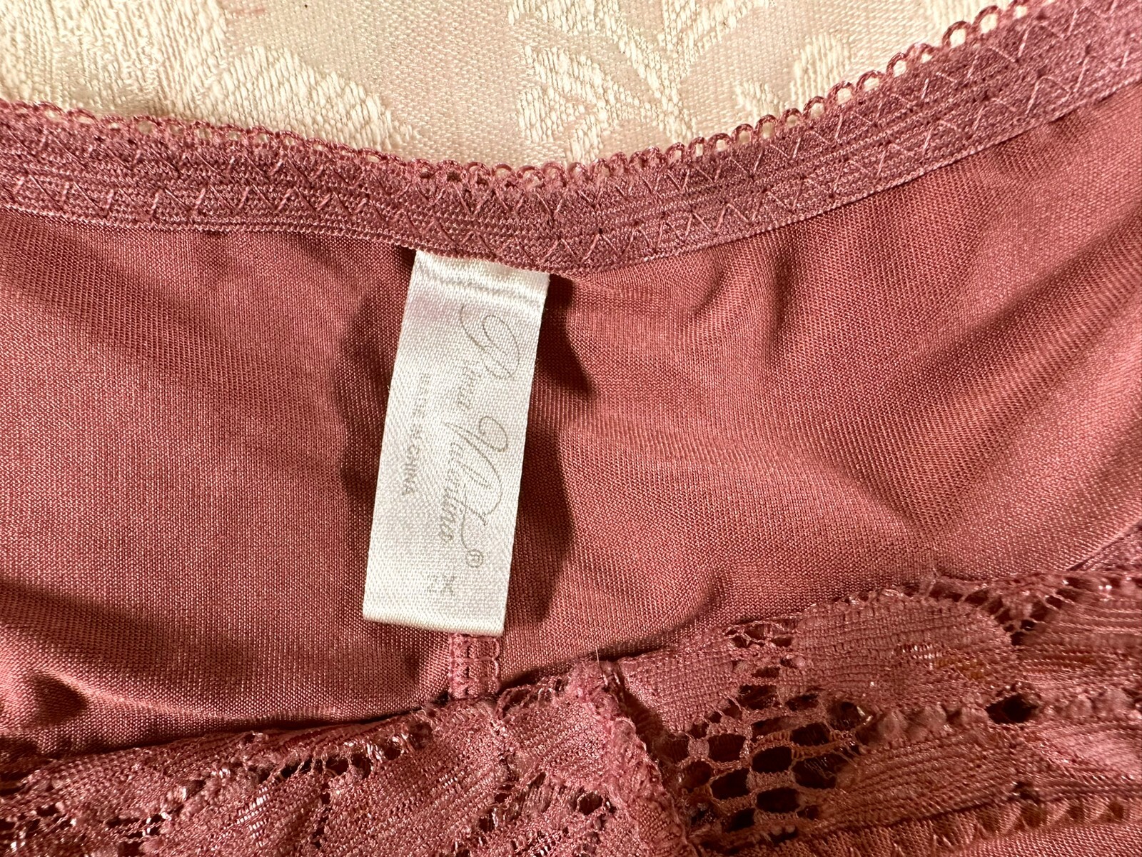 Vintage PRIMA VALENTINA Lace Trimmed Hipster Panties Size 2X Dark Rose Pink