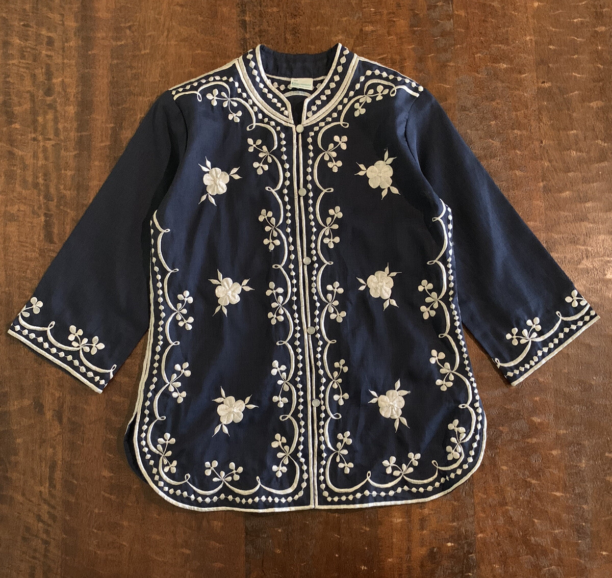 VTG Caro Of Honolulu Size ? Navy Blue & White Embroidered 3/4 Sleeve Tunic Top