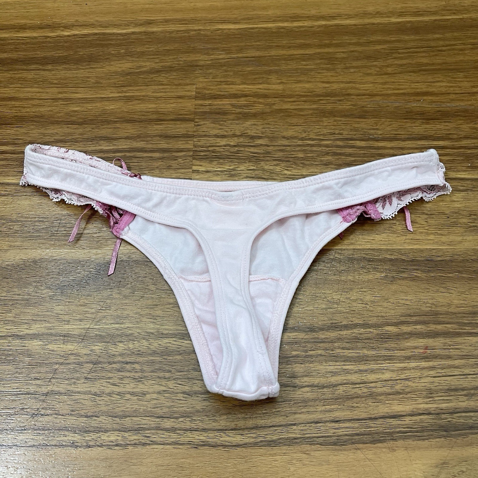 VTG Y2K M Lace Coquette Bows Thong Cotton Panties Underwear Baby Pink