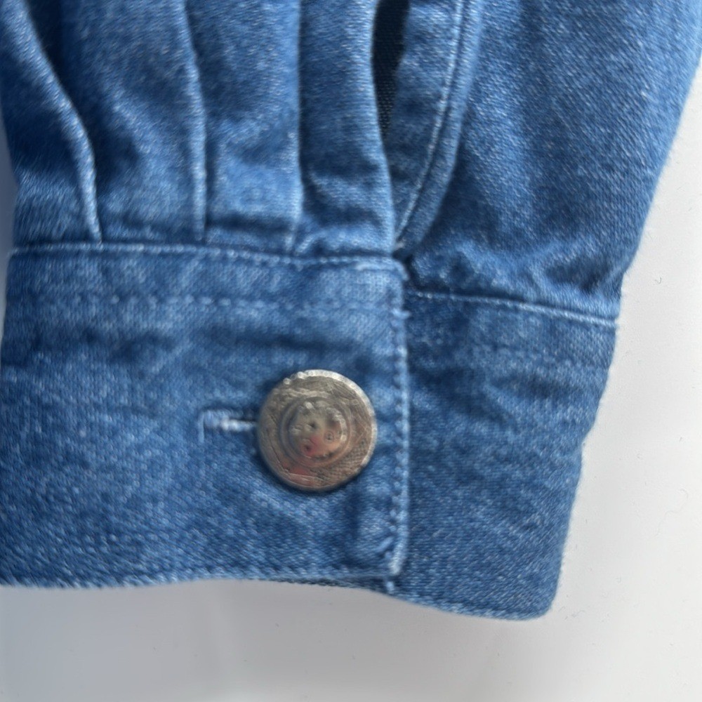 The Eagle’s Eye VTG Native American Denim Button Down Shirt Size Medium