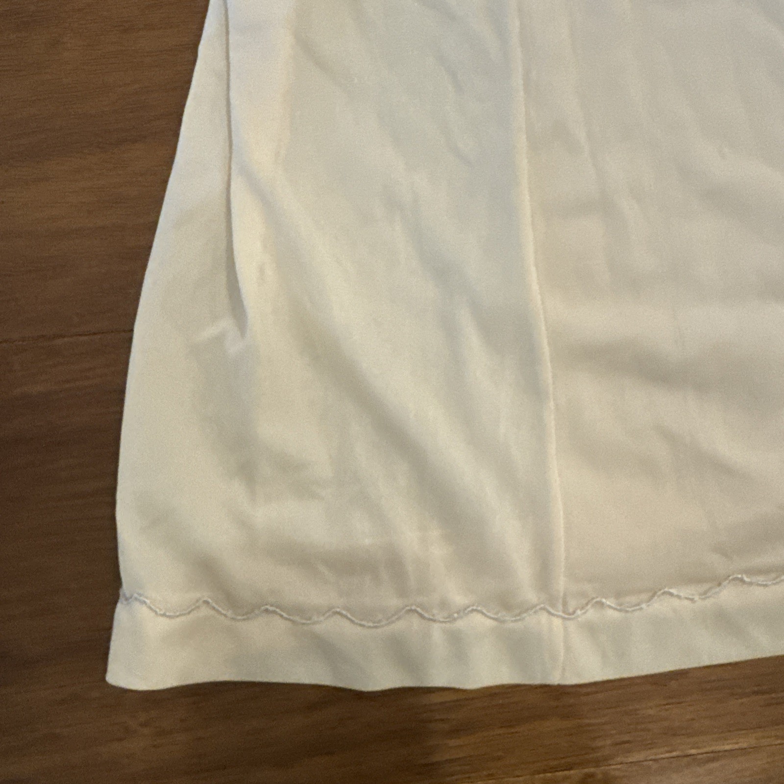 Vintage Women’s Full Slip Size 36 M Medium Nylon 39″ long off white