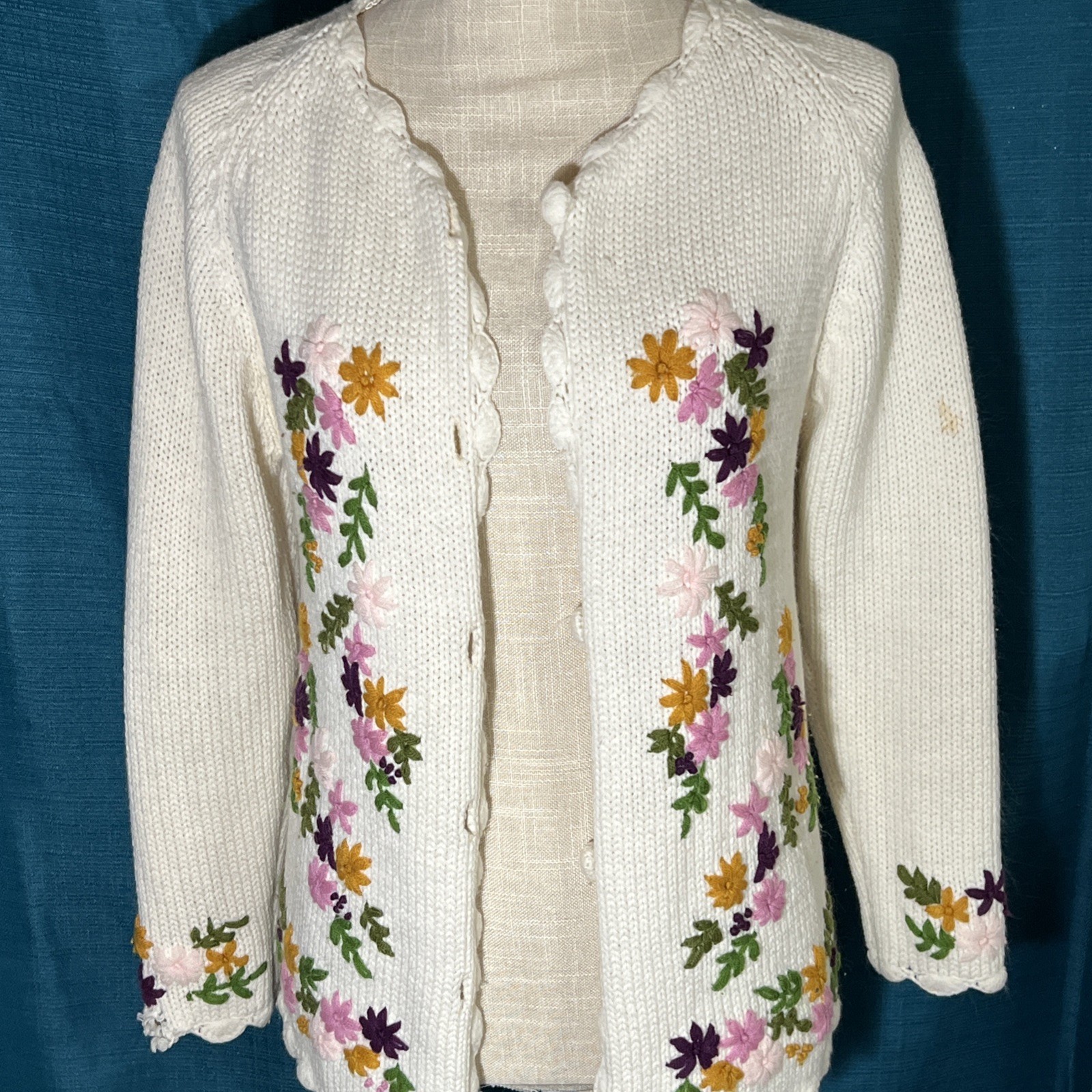 Vintage Embroidered Cardigan Sweater Floral. PLEASE READ DESCRIPTION. Needs TLC