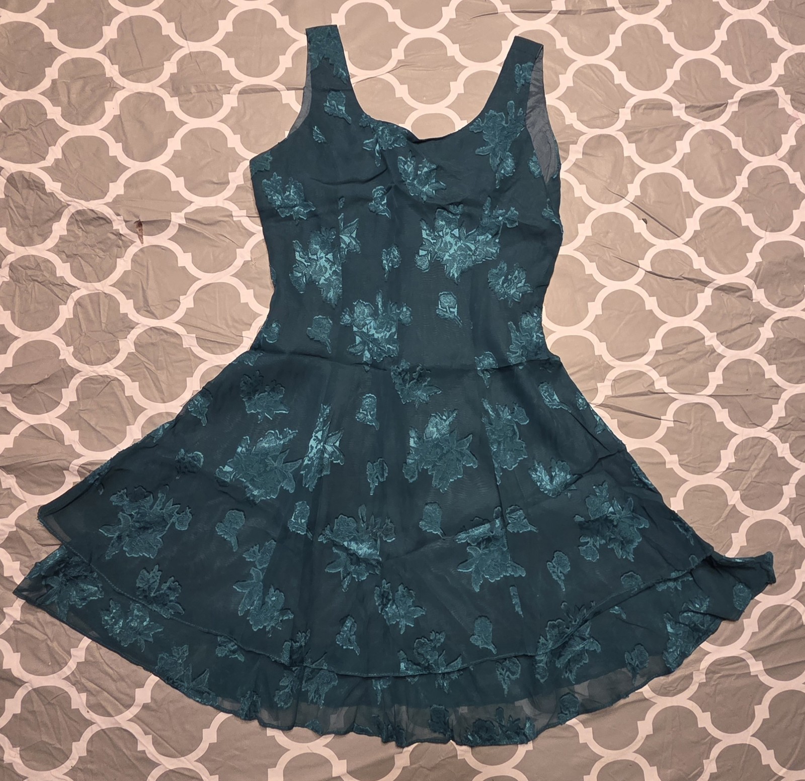 579 Vintage Juniors Green Floral Tiered Chiffon Mini Holiday Dress Size 1