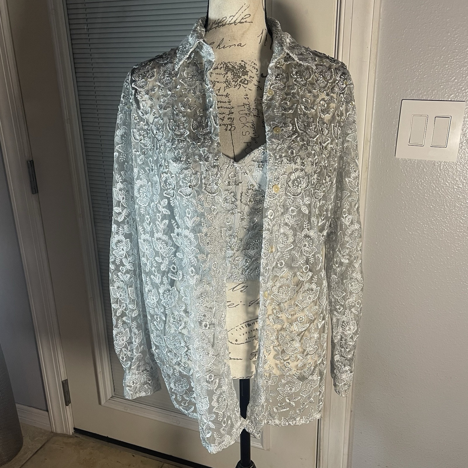 The Icing Vintage 90’s Silver Floral Lace Beaded Bustier Blouse Chic 2 Pc Set