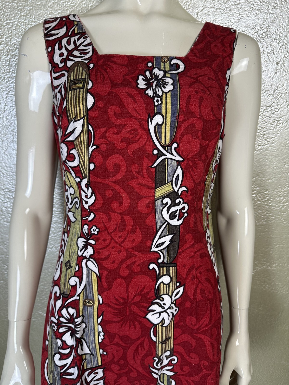 Vintage 1990s Ladies SHANNON MARIE Red Surfboard Hawaiian Cotton Barkcloth Dress