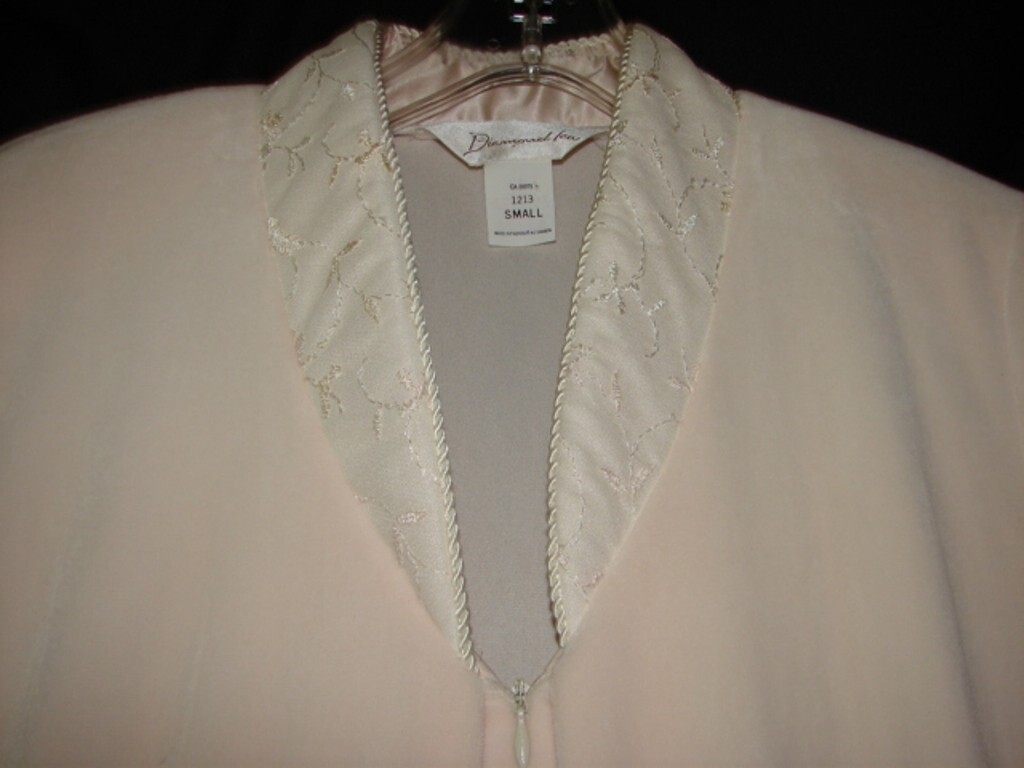 Vintage Diamond Tea Robe Size Small Beige Color Sheer Trim Zip Closure