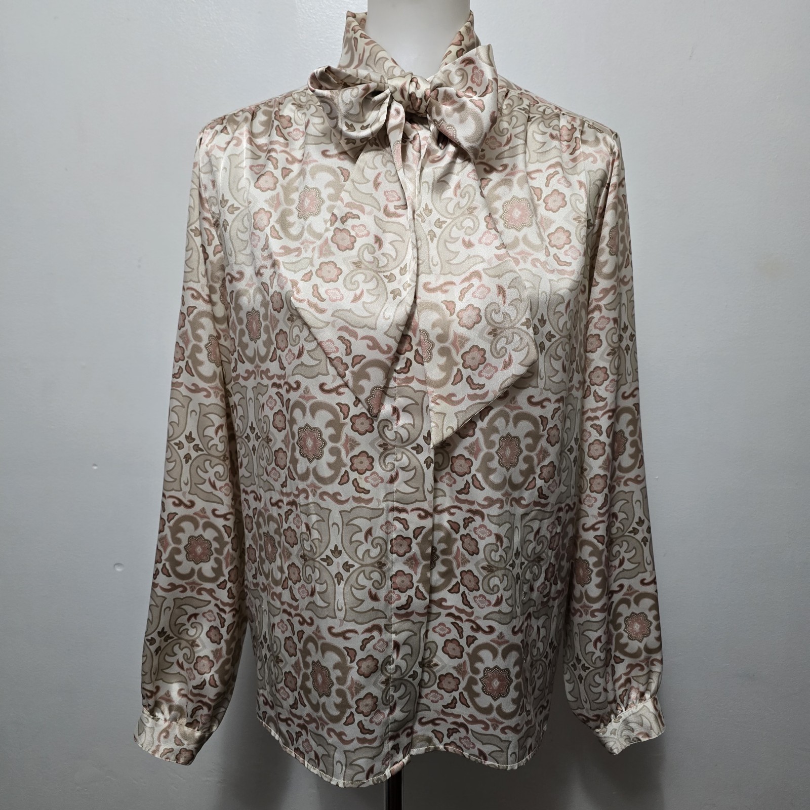 Vintage Dalton Beige & Pink Floral Bow Secretary Satin Button Down Size 12