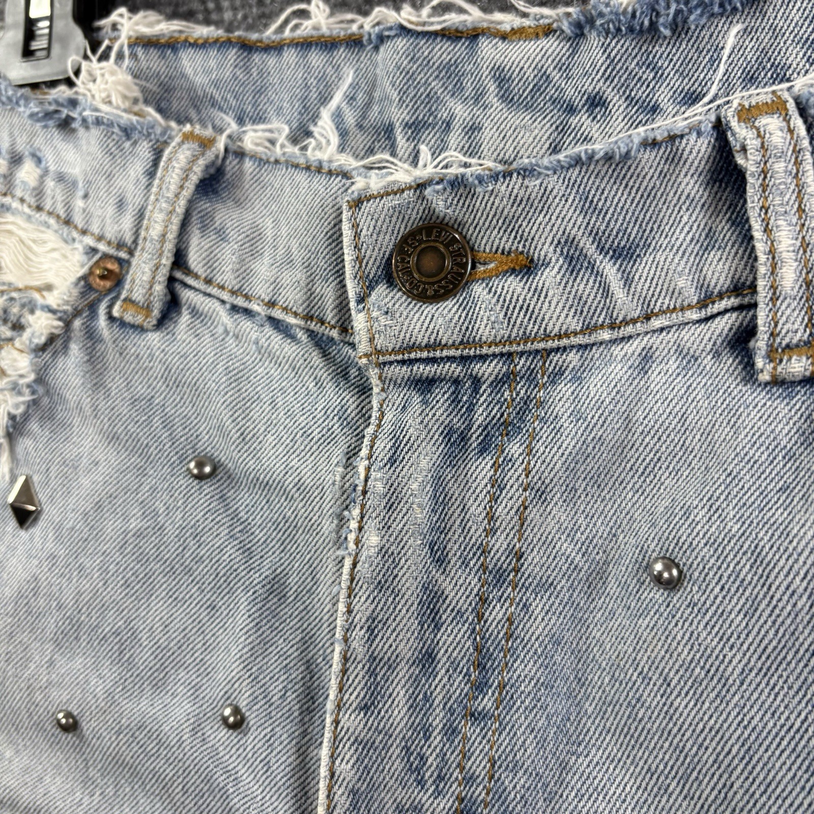 VTG Levis Orange Tab Distressed Cut Off Denim Shorts 34 (Fits 32) Studded Cheeky