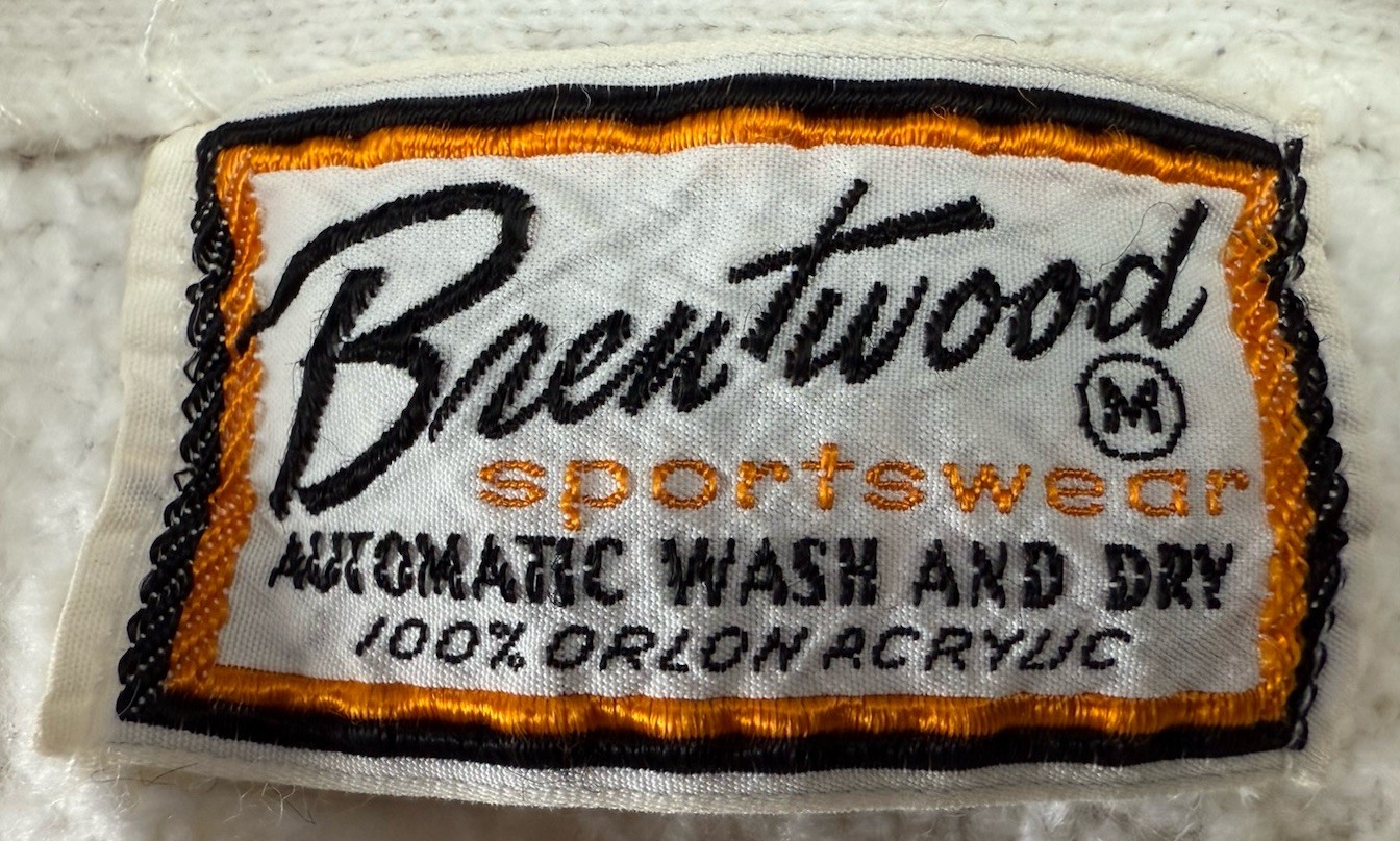 Vintage Medium White Cardigan Brentwood Sportswear 100% Orlon Acrylic