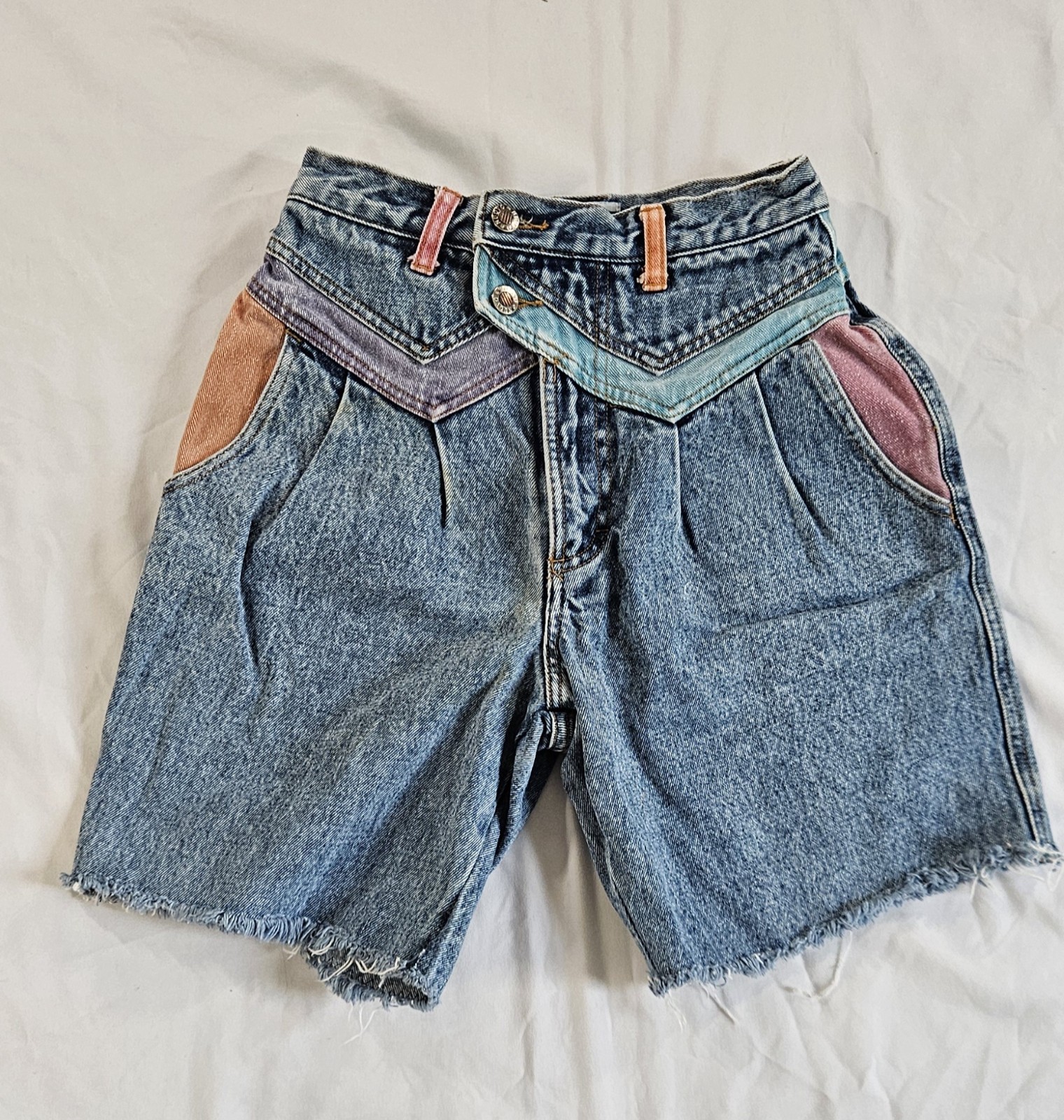 Vtg 80s Nuovo County Seat Colorblock Denim Shorts Cutoff Pleated High Rise 7/8