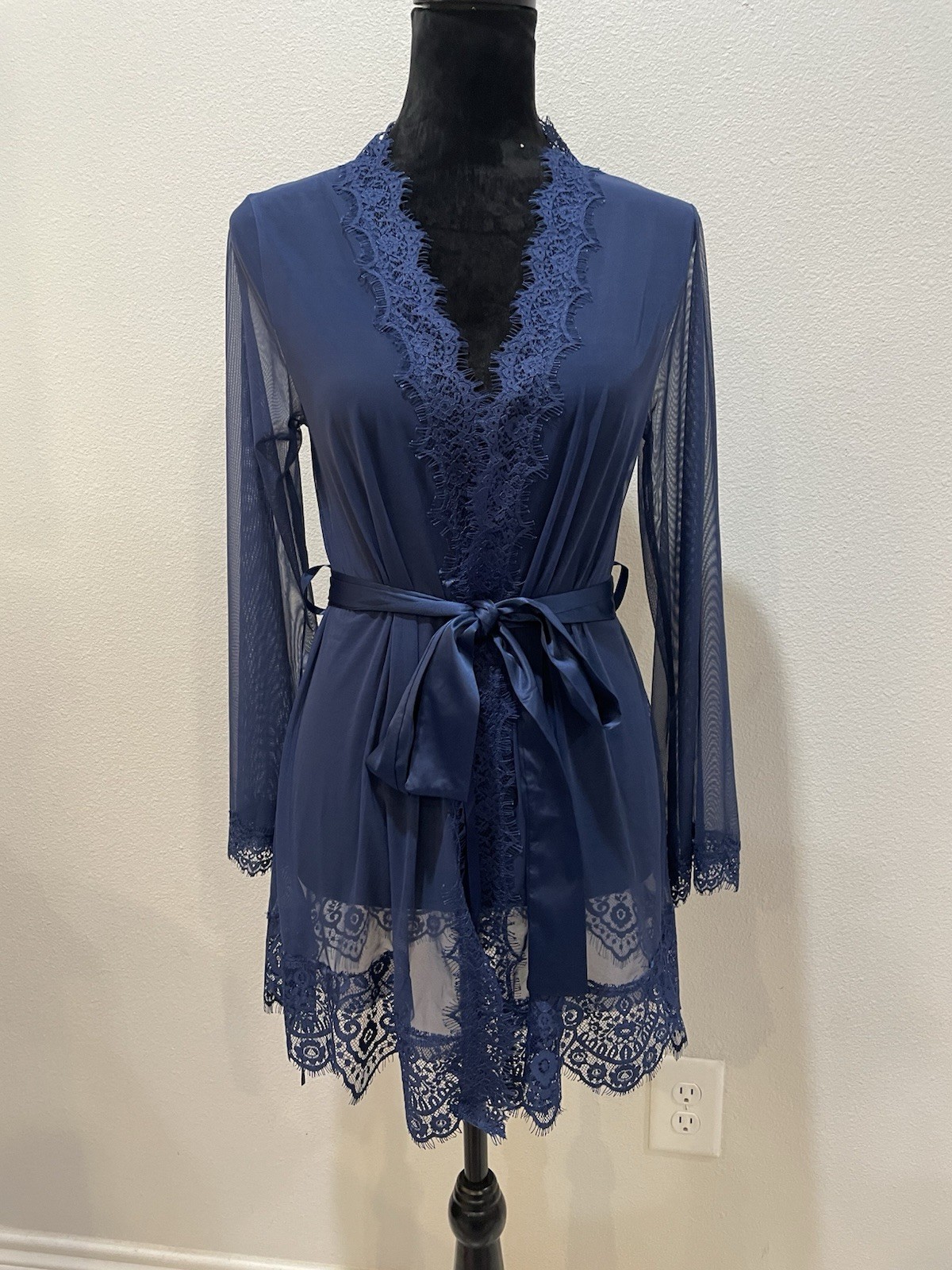VTG Chiffon Nylon Satin Trim & Lace Sheer Nightie Robe