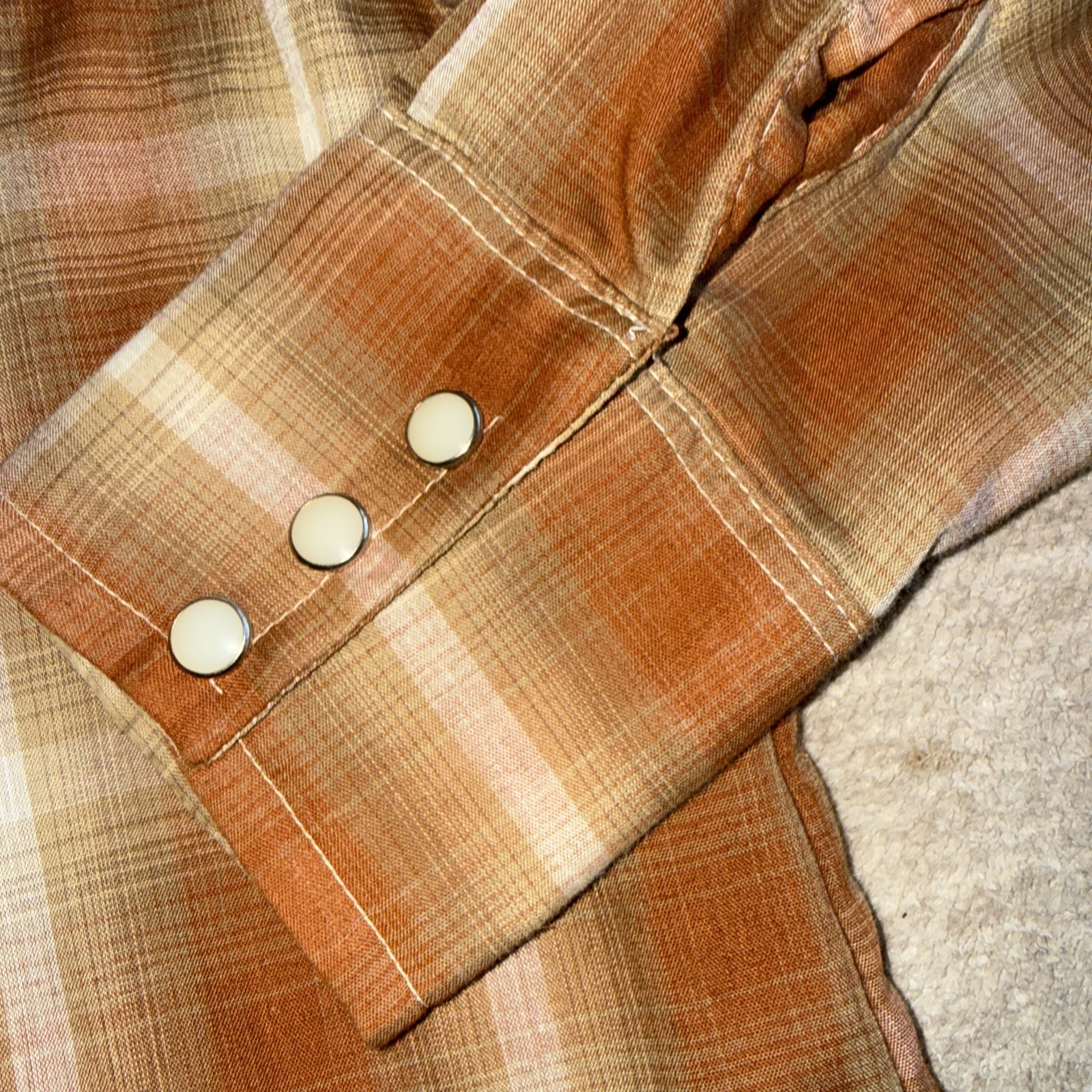 Vintage Women’s Dee Cee Brand Western Shirt Pearl Snap Size 36