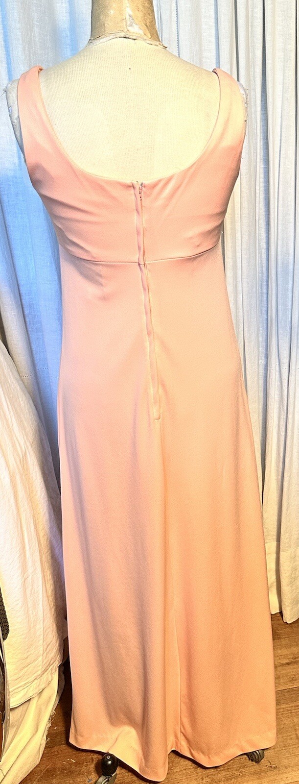 Vintage Womens Peach Knit Sleeveless Empire Waist Long Event Gown Sz XS-S Used