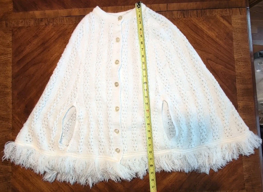 VTG 60S SHERRY GALE? TURBO ORLON ACRYLIC SWEATER PONCHO CAPE ONE SIZE KNIT WHITE