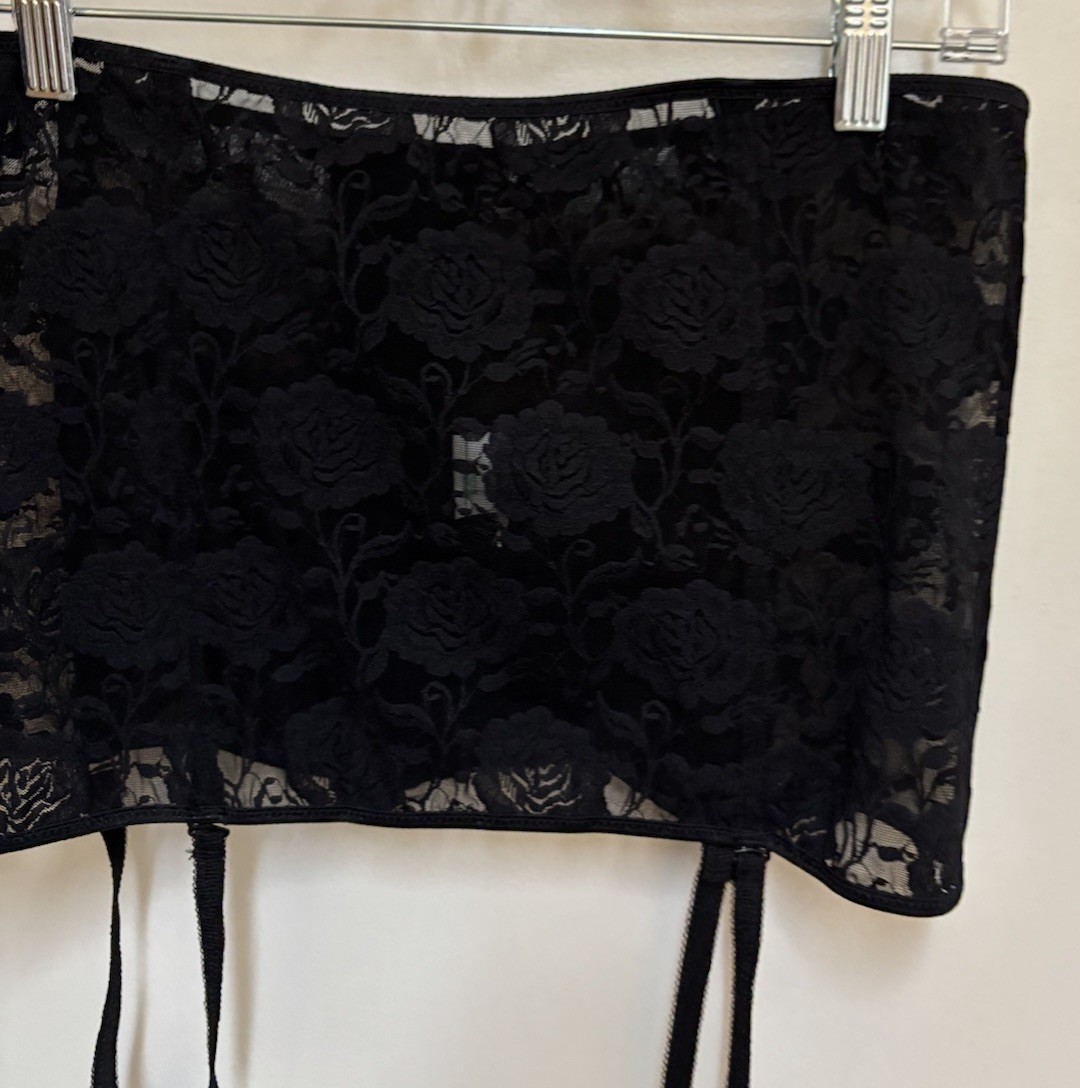 Vintage Crown-ette Black Rose Lace Garter Open Bottom Girdle Style 066 Sz 44/7X
