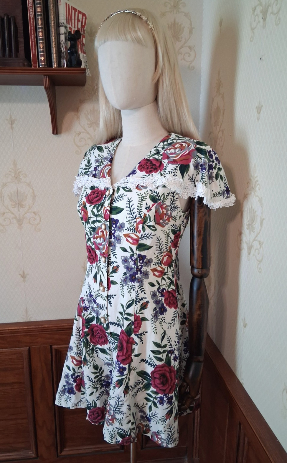 Vintage 1980s TJuniors Floral Puff Sleeve Lacy Romantic Cottagecore Romper