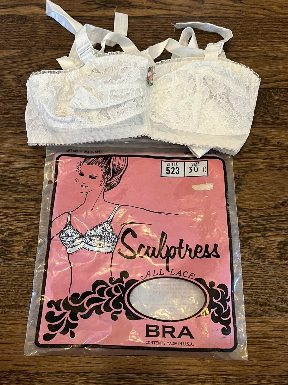 NEW Vintage 1960’s Sculptress White Lace Bra Style 523 w/Attached Banderin 30C