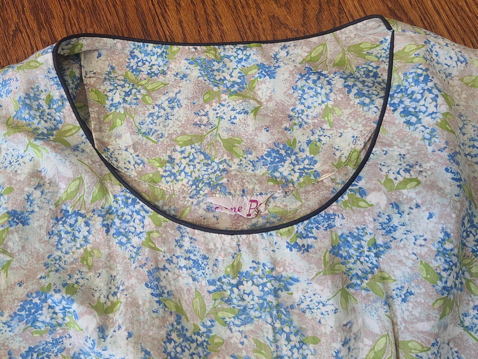Vintage 1940s 1950s Light Blue Green White Flower Print Dress June Page W-28.5″