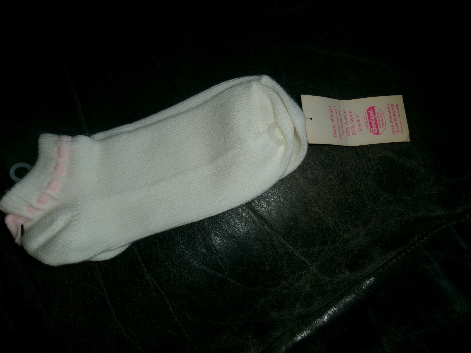 NOS~ Vintage Gean Edwards Socks Pink Ribbon Bow~ Acrylic~ Low Ankle 9-11 USA