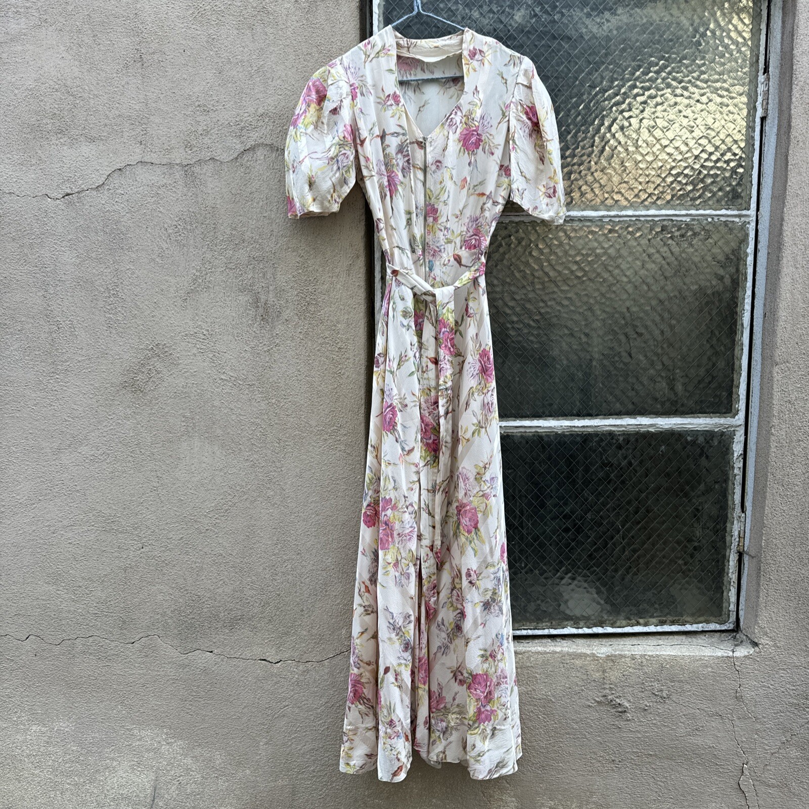 Vintage 1930s 1940s White & Pink Satin Rose Floral Print Front Zipper Dress